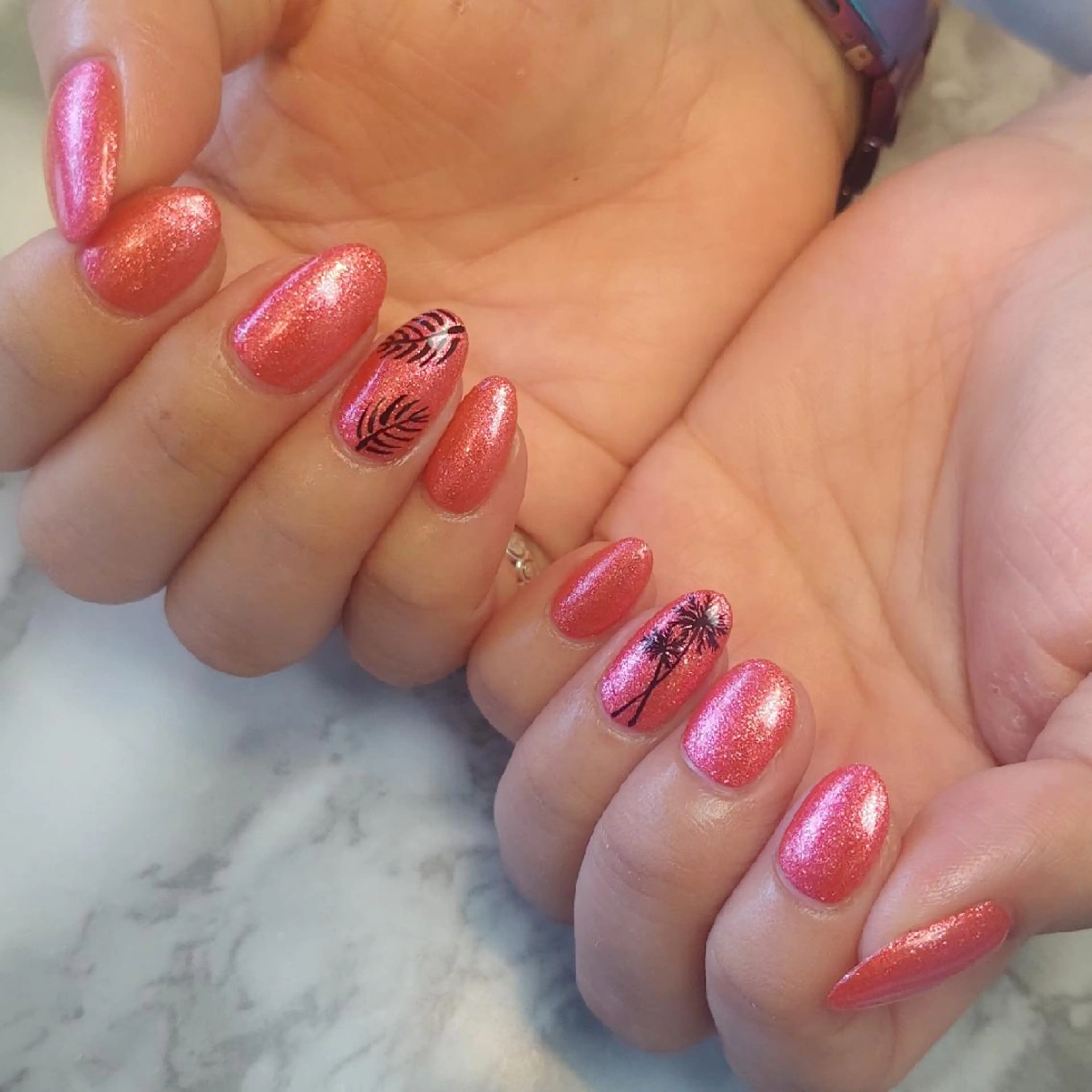 ネイル ジェヌインネイル 河内のネイルデザイン