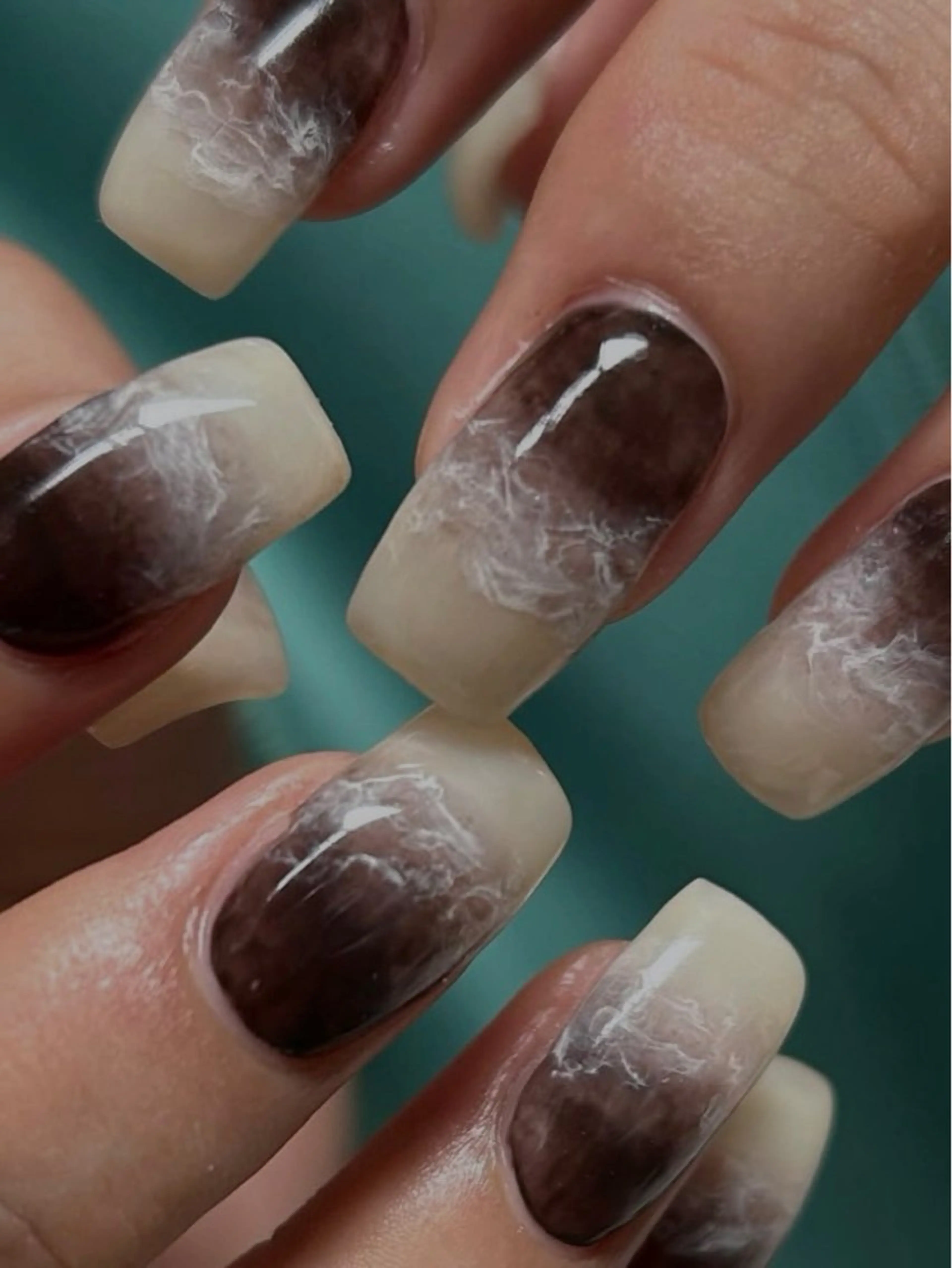 ネイル ハンドネイル ハンドケア natsumi .のネイルデザイン