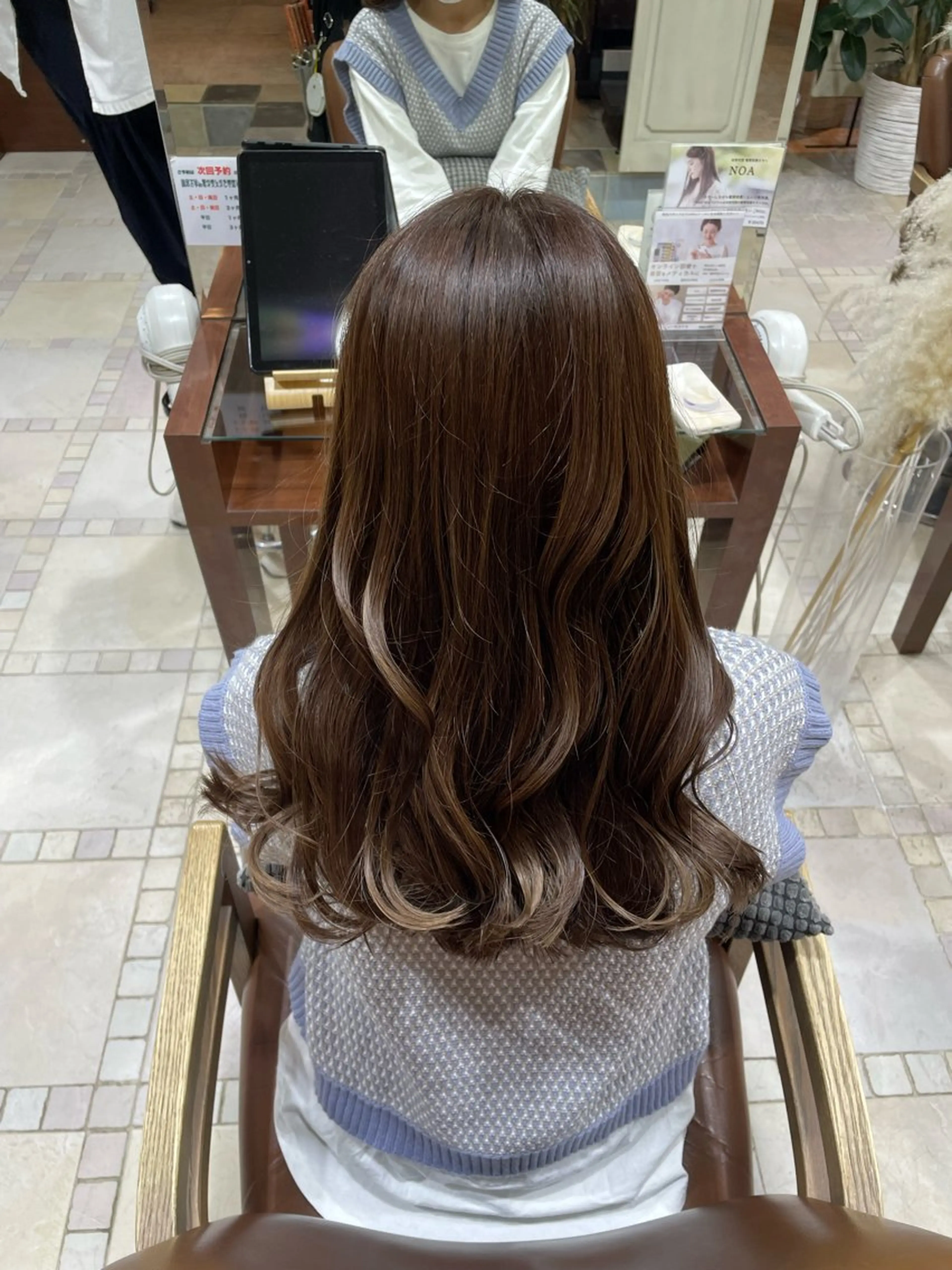 ロング カラー ベージュカラー ブリーチ ブリーチなしカラー パープルカラー カット トリートメント 透明感/チョコカラー 💍TAMA💍のヘアスタイル