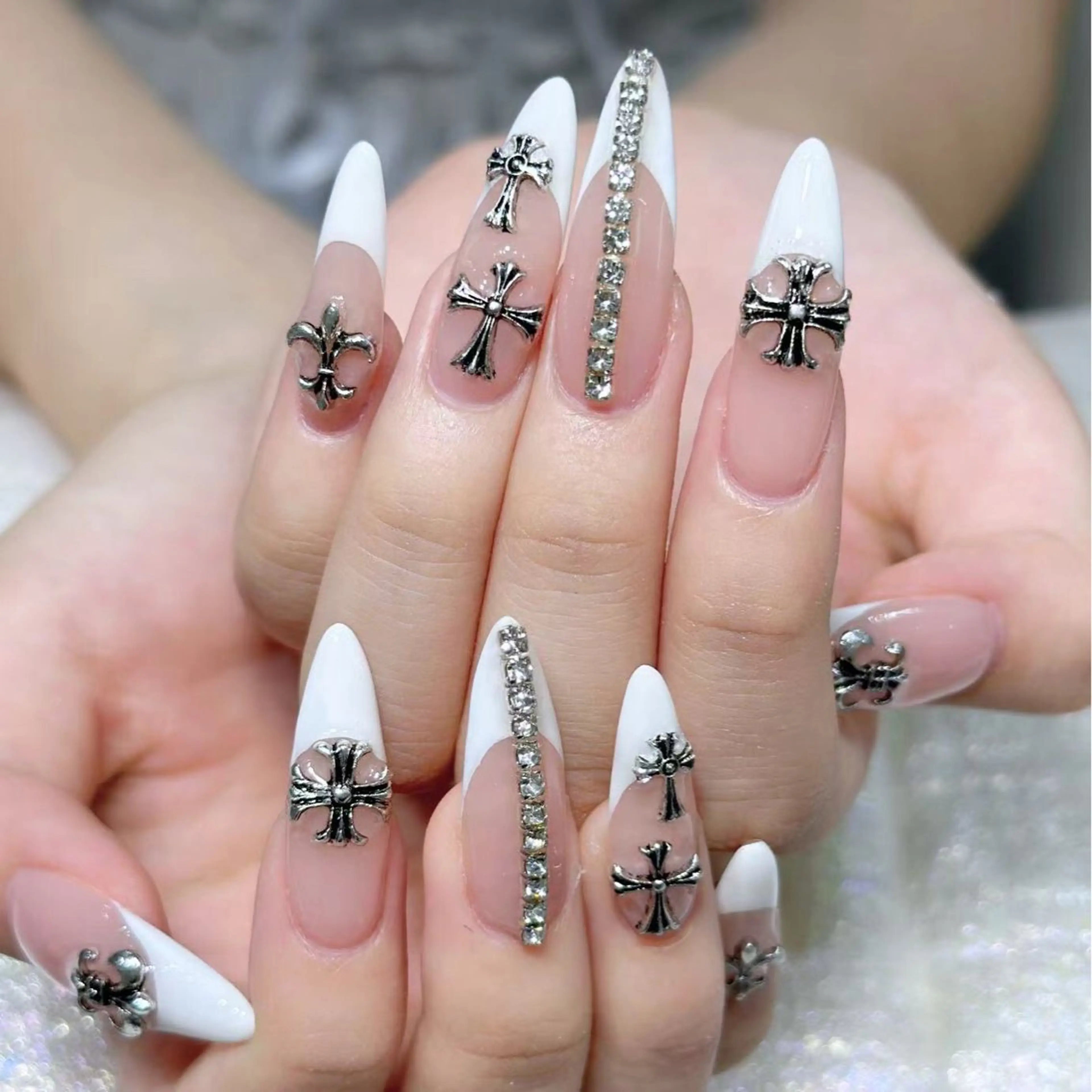 ネイル ハンドネイル Queens ゲンのネイルデザイン