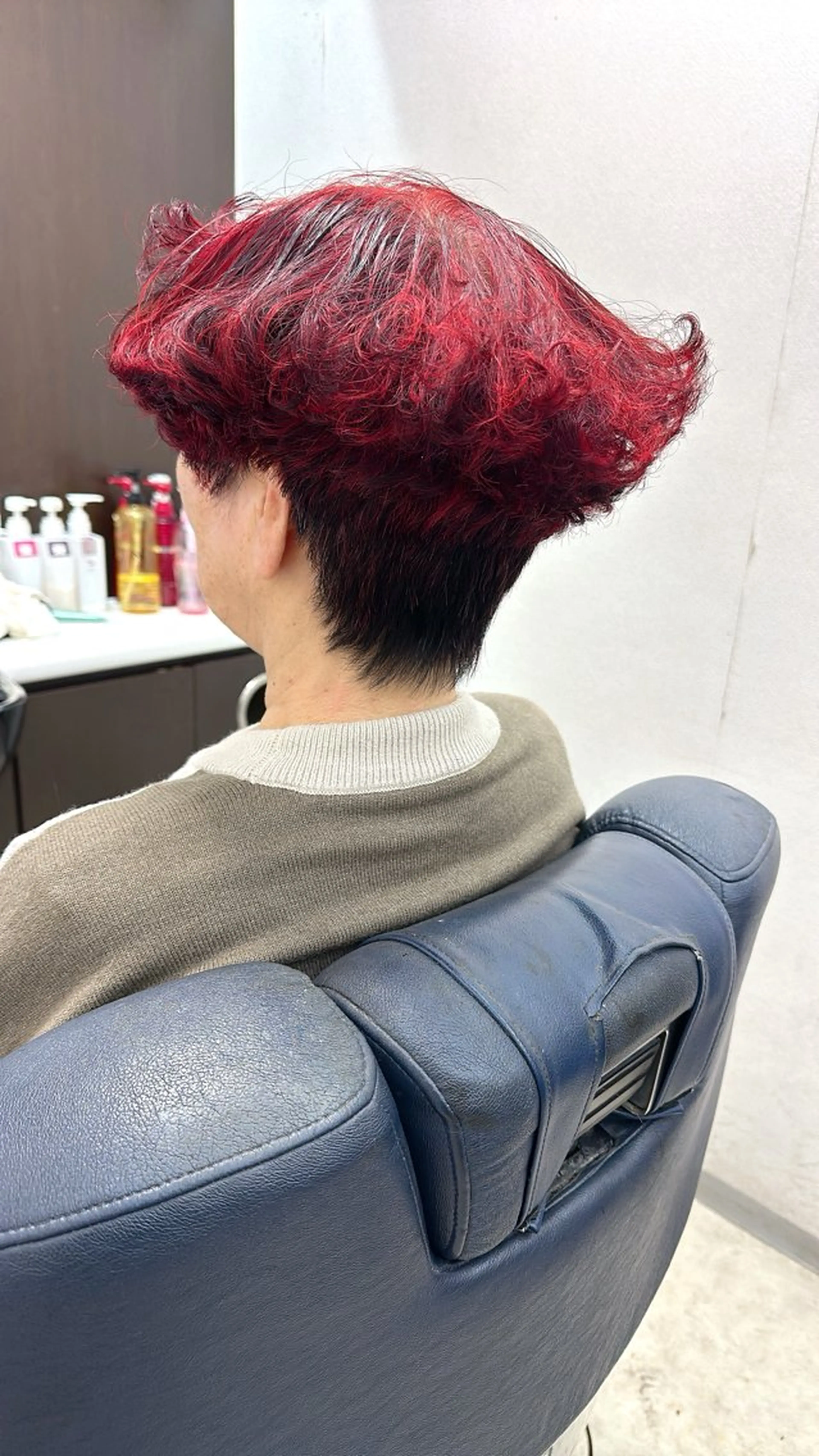 ショート カラー パーマ 中島 剛のヘアスタイル