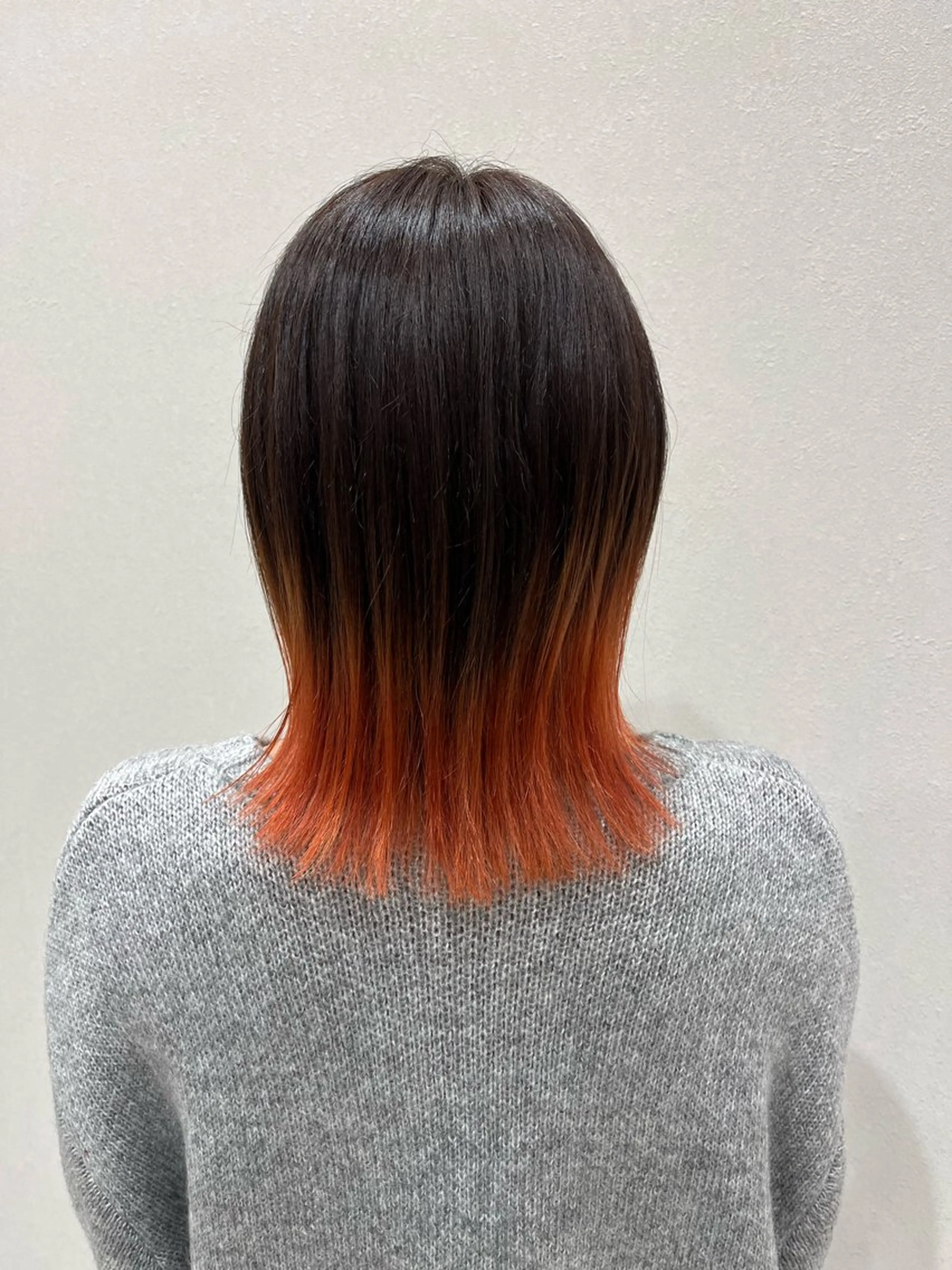 ミディアム カラー ブリーチ カット ヘアカラー トリートメント newi大分/ 磯部栞里／艶感カラーのヘアスタイル