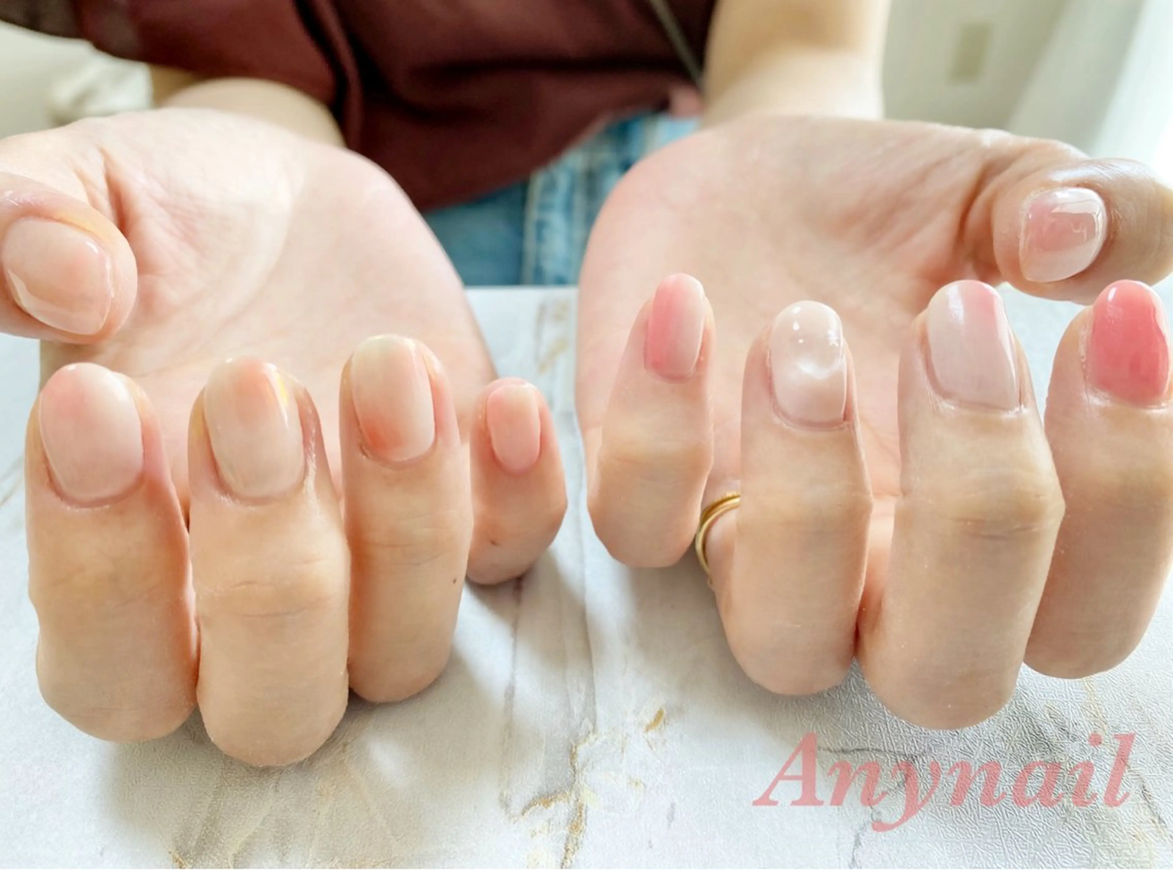 ネイル ブルー ニュアンスネイル オフィスネイル ハンドネイル 岩澤 恵子のネイルデザイン