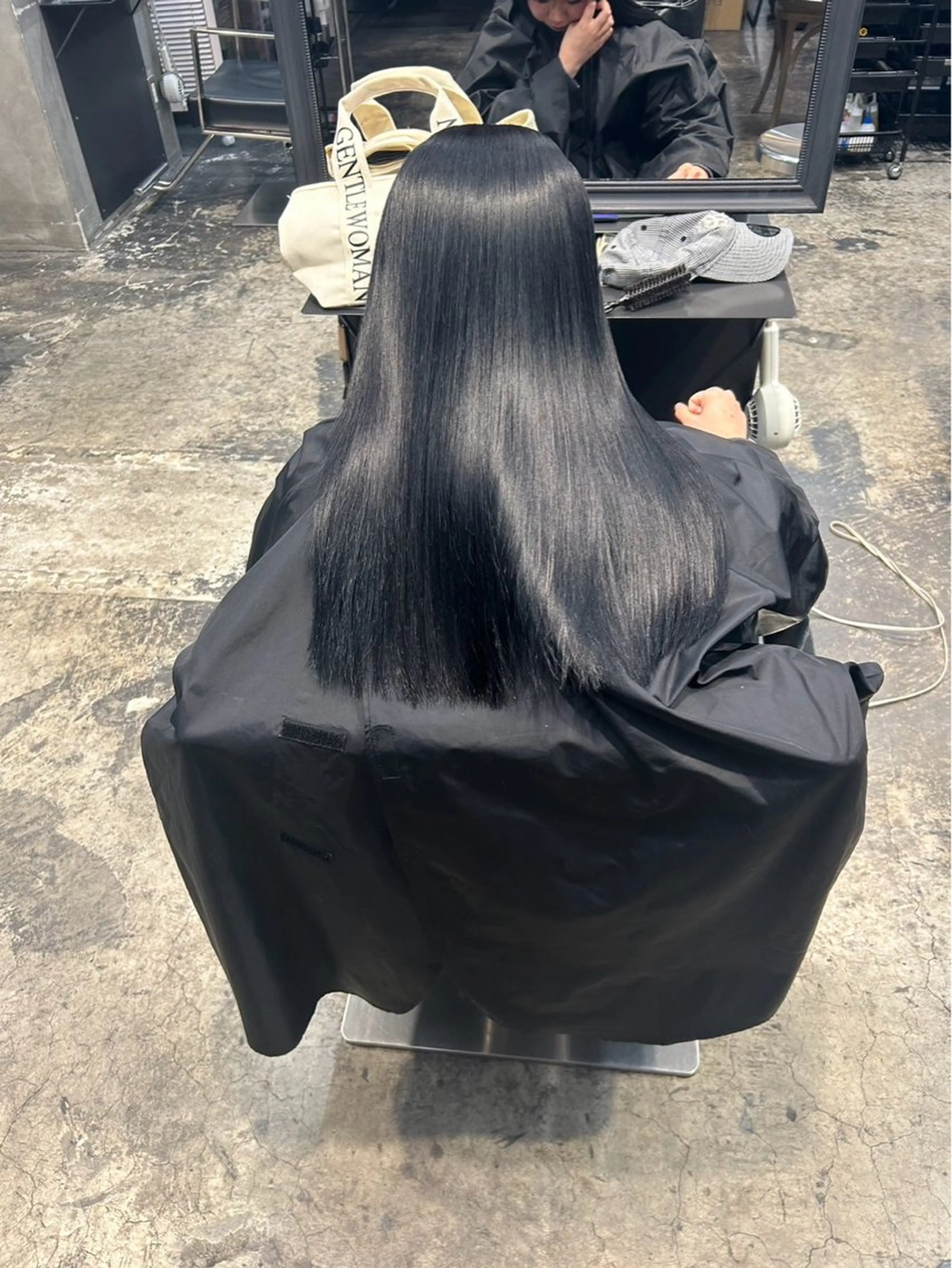 カラー ア ユ ミのヘアスタイル