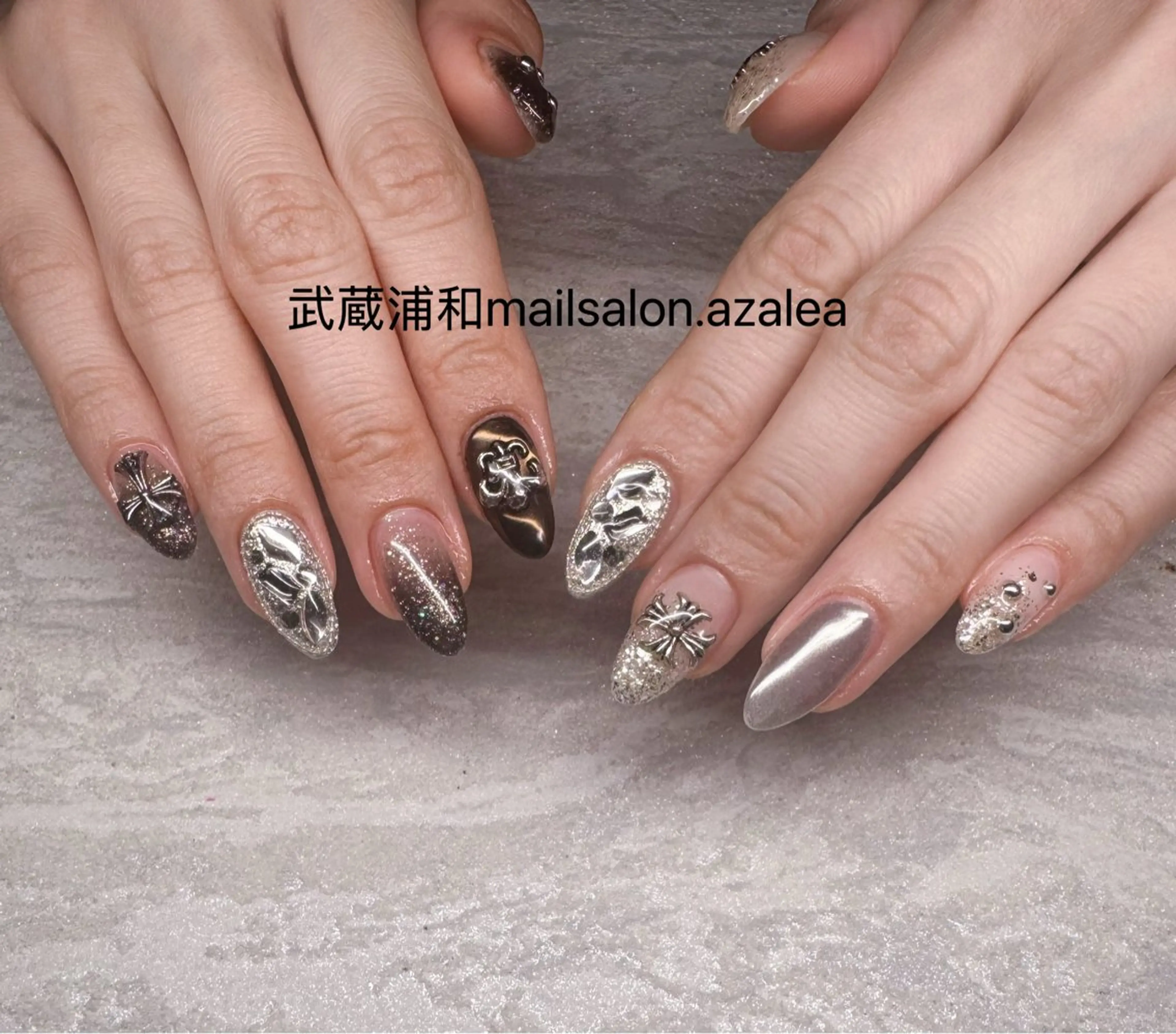 ネイル ハンドネイル R inのネイルデザイン