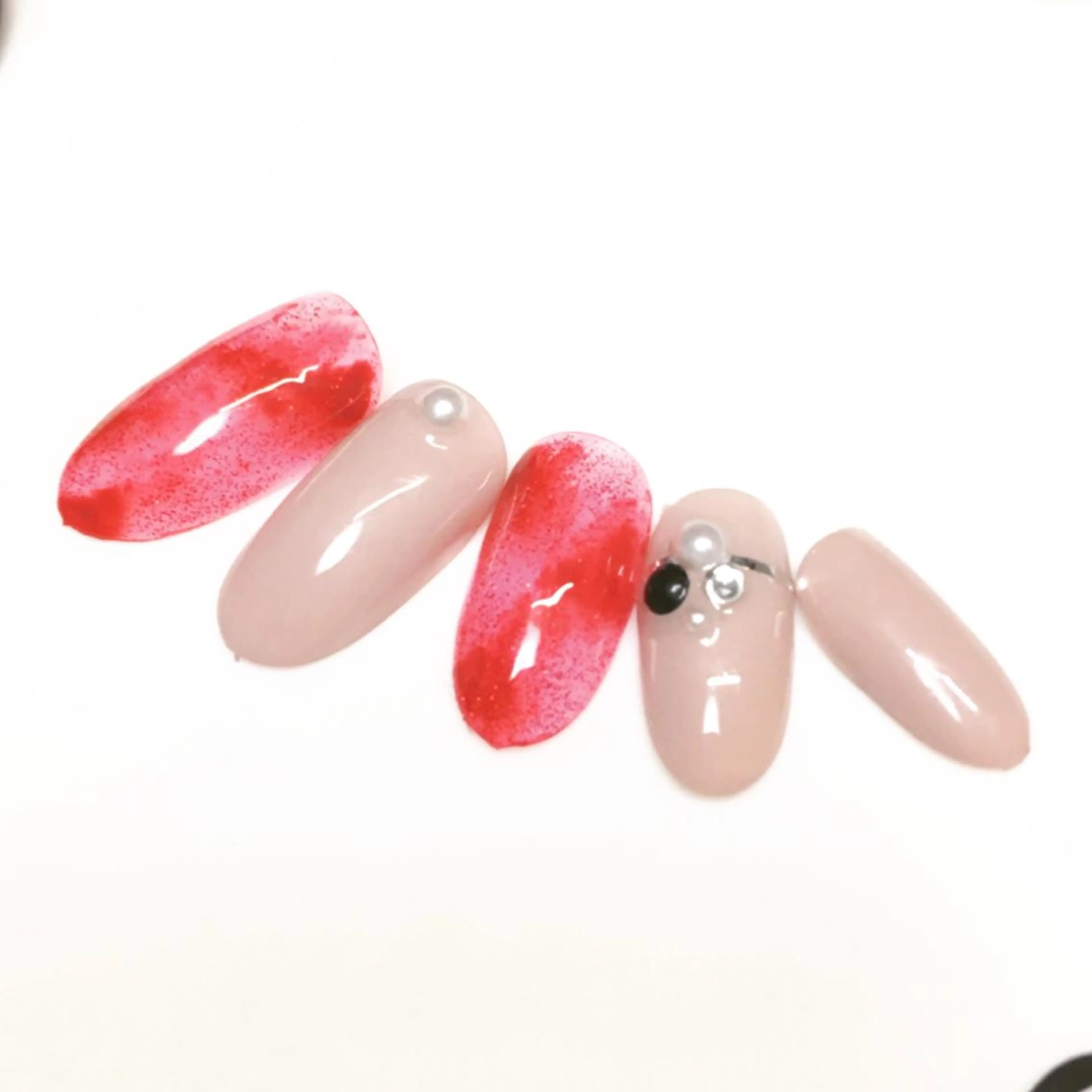 ネイル マツエク・マツパ べっ甲ネイル 赤色 nail salon＆school felice所属・フェリーチェ瑞江店 新山のネイルデザイン