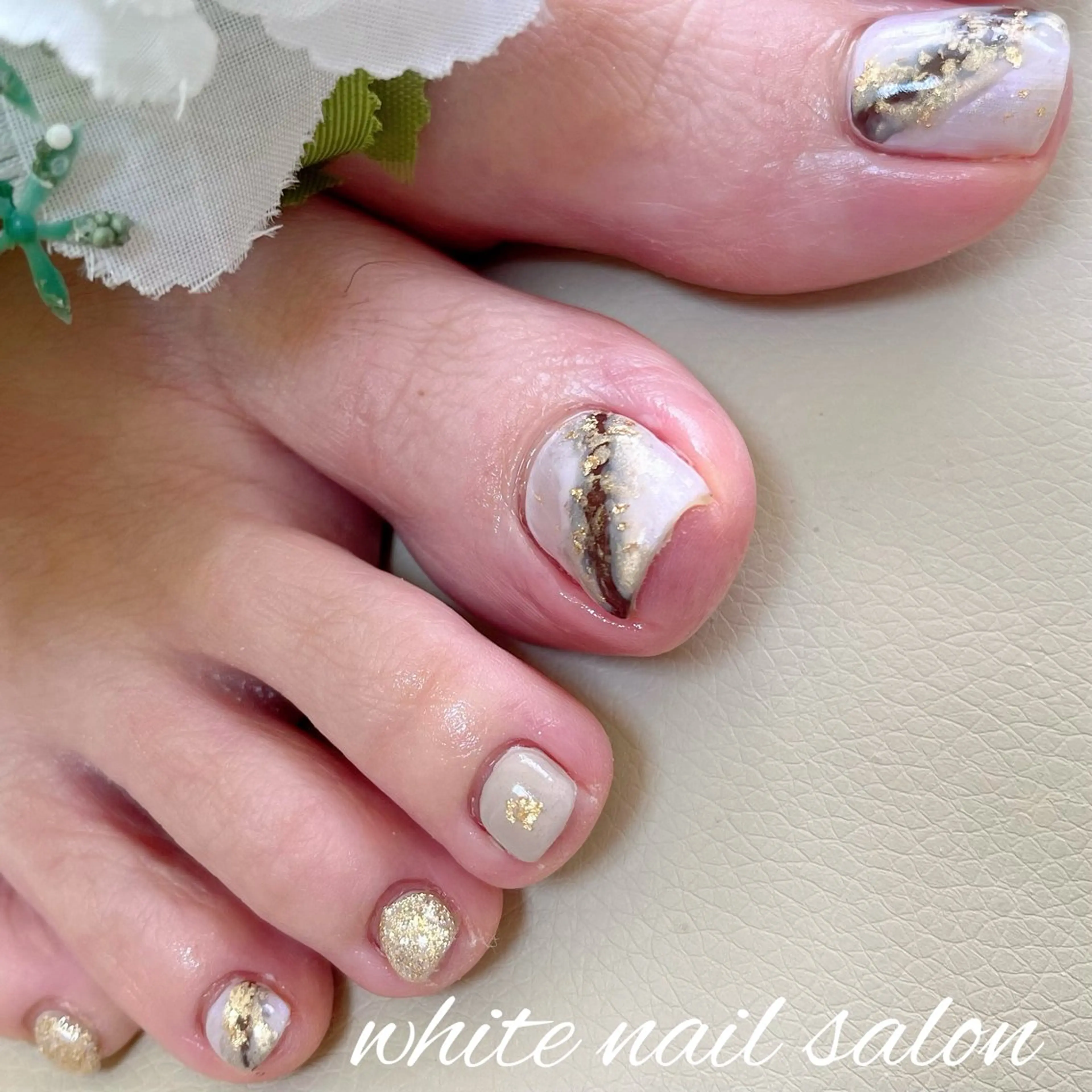ネイル 持ち込み フットネイル white nail salonのネイルデザイン