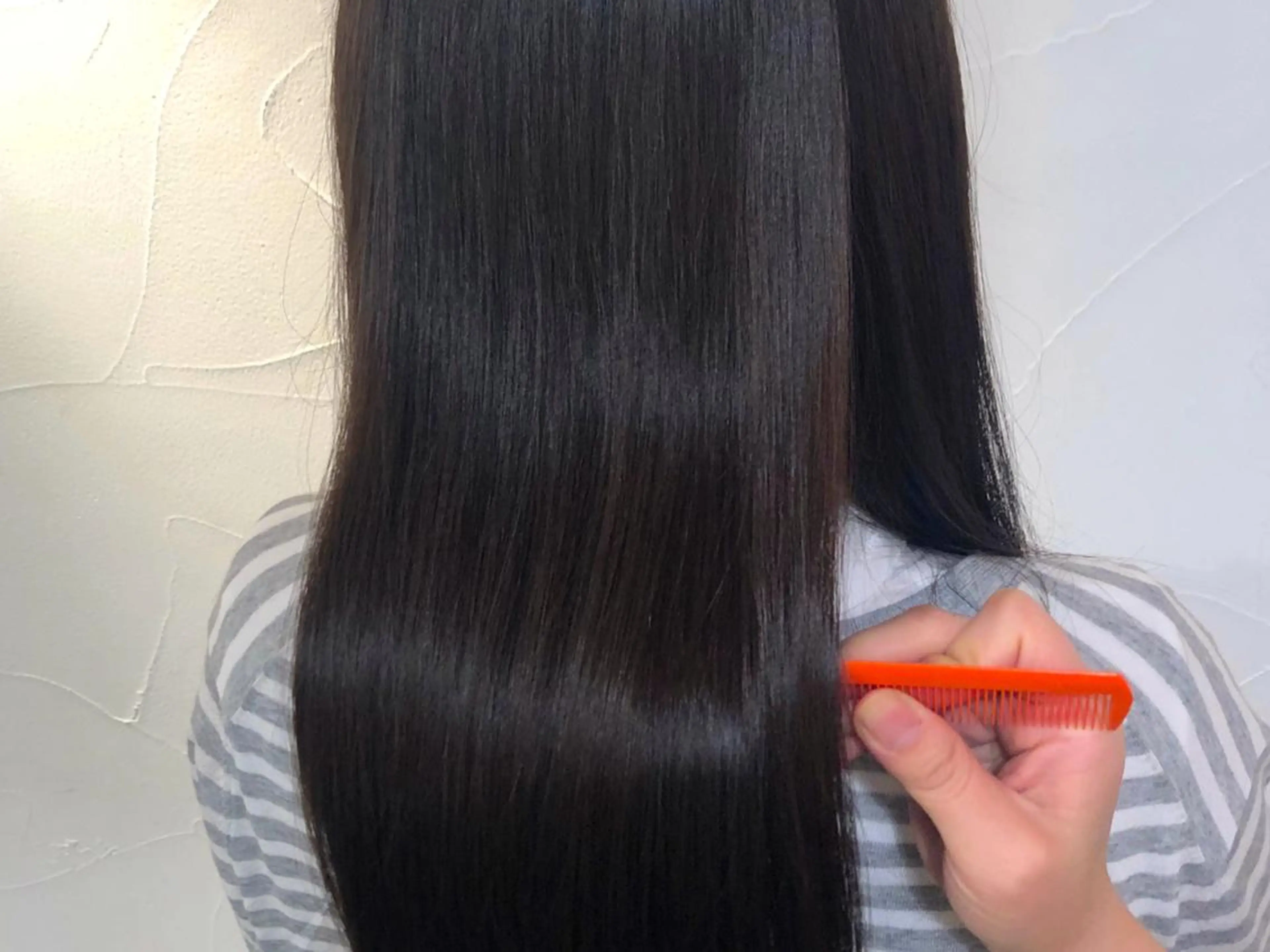 カラー 下池 紗加のヘアスタイル