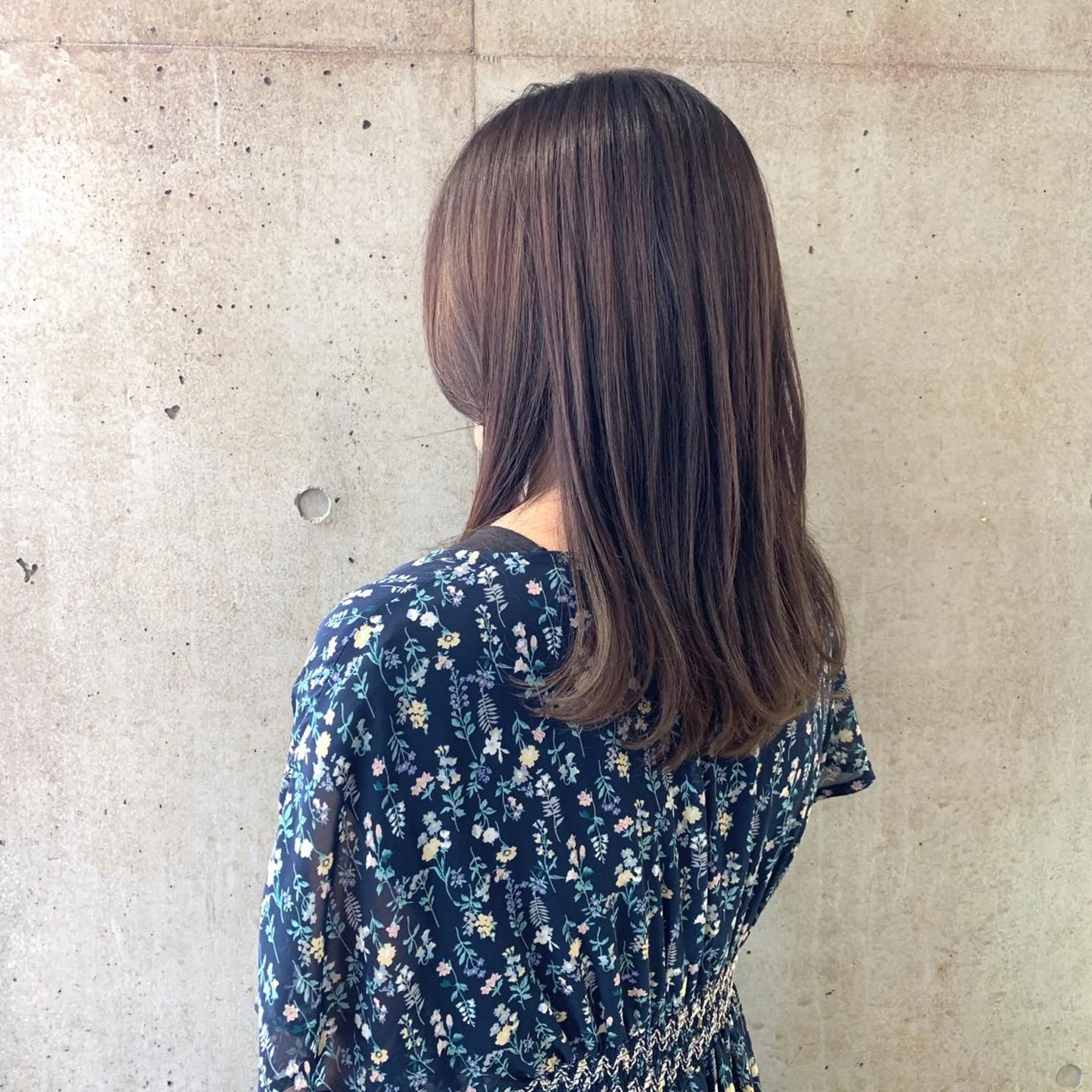 セミロング カラー 二宮 早智子のヘアスタイル