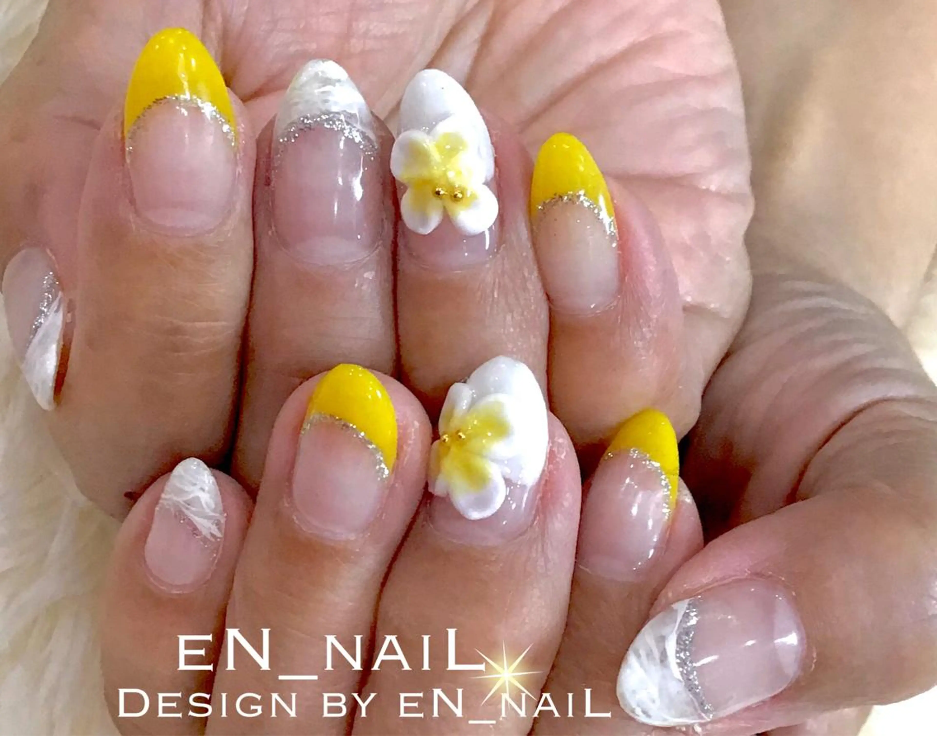 ネイル EN_NAIL 野中本店Ayakaのネイルデザイン