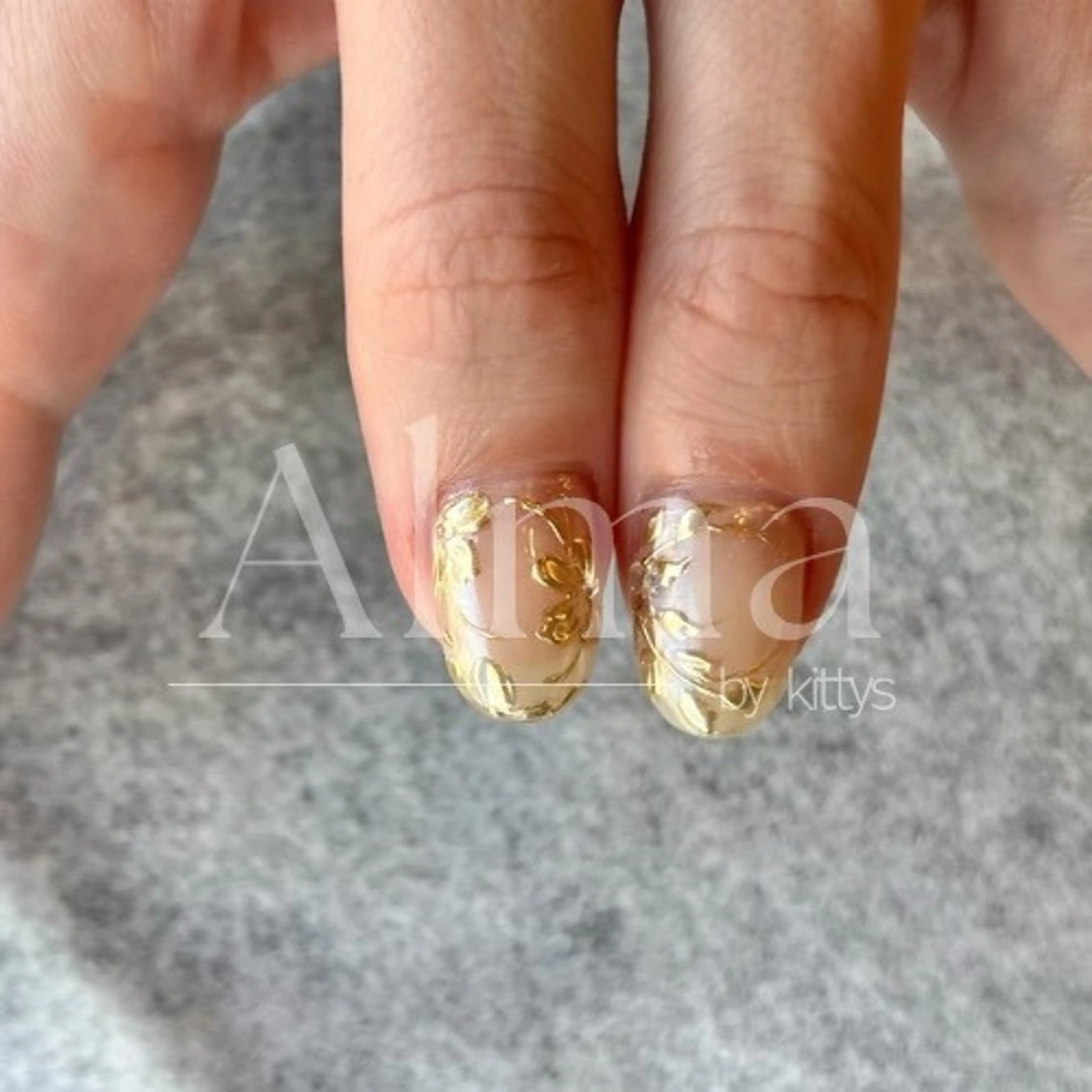 ネイル ハンドネイル Alma chitoseのネイルデザイン