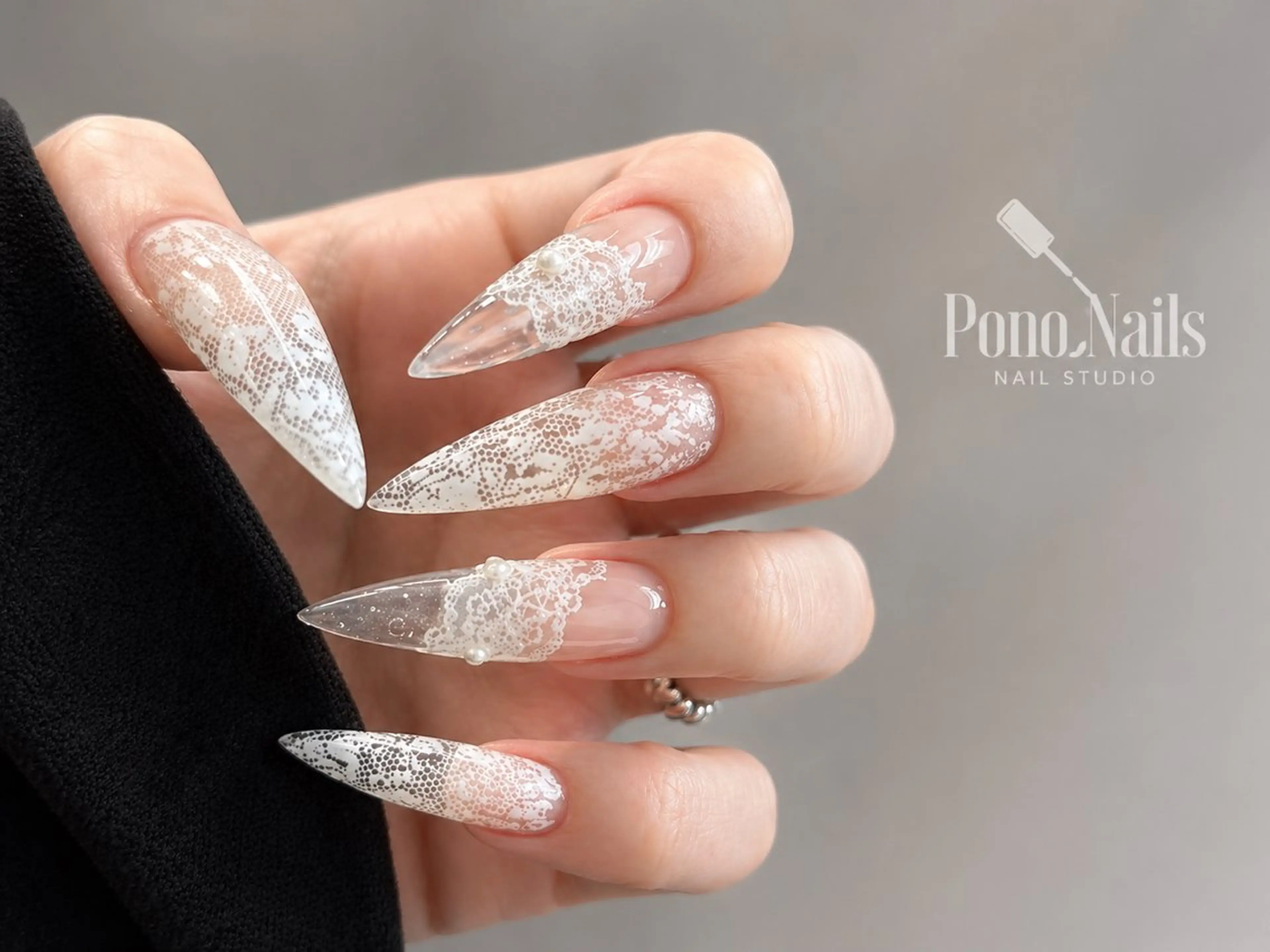 ロング ティキ Pono Nailsのネイルデザイン