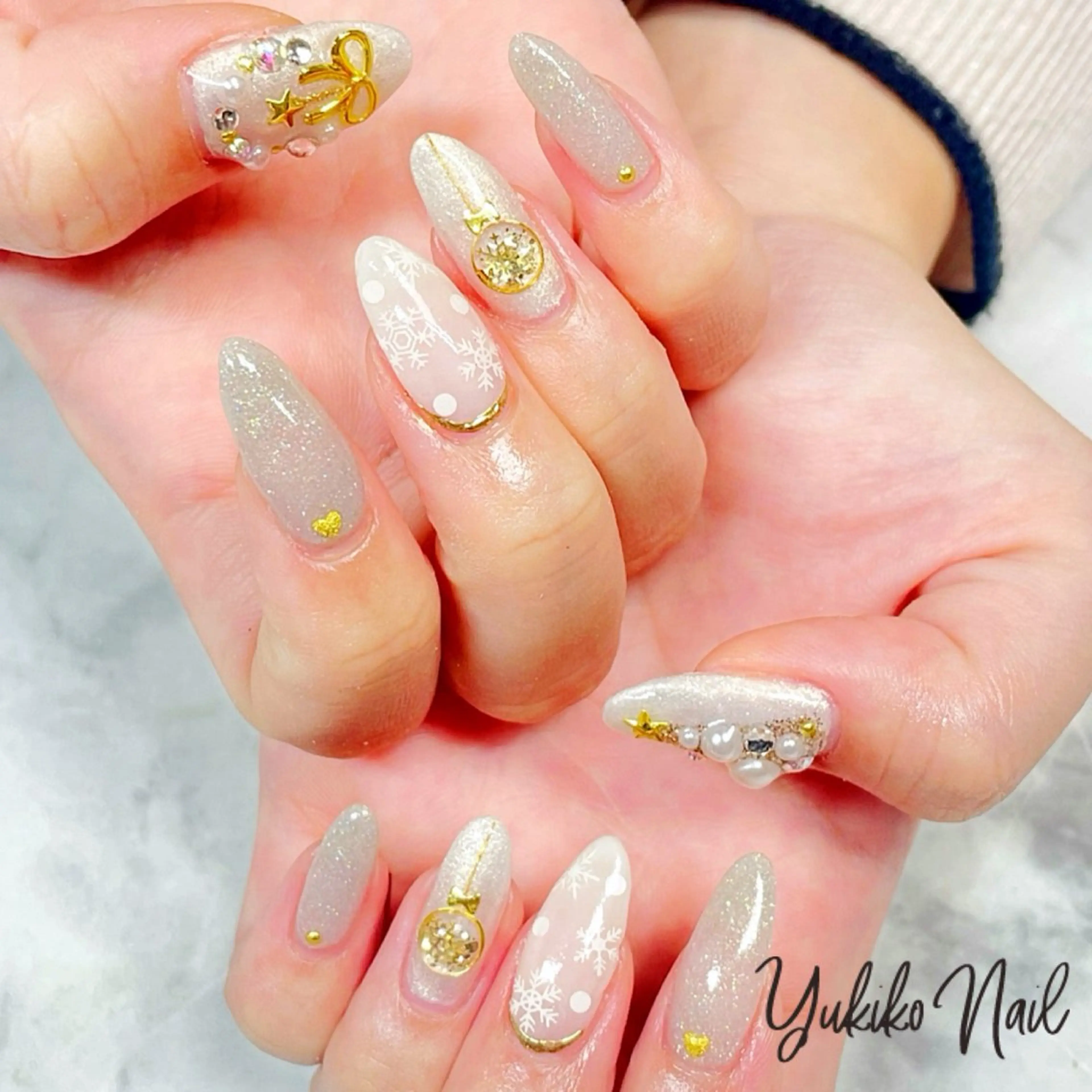 ネイル ホワイト 冬ネイル クリスマス ユキコ ネイルのネイルデザイン