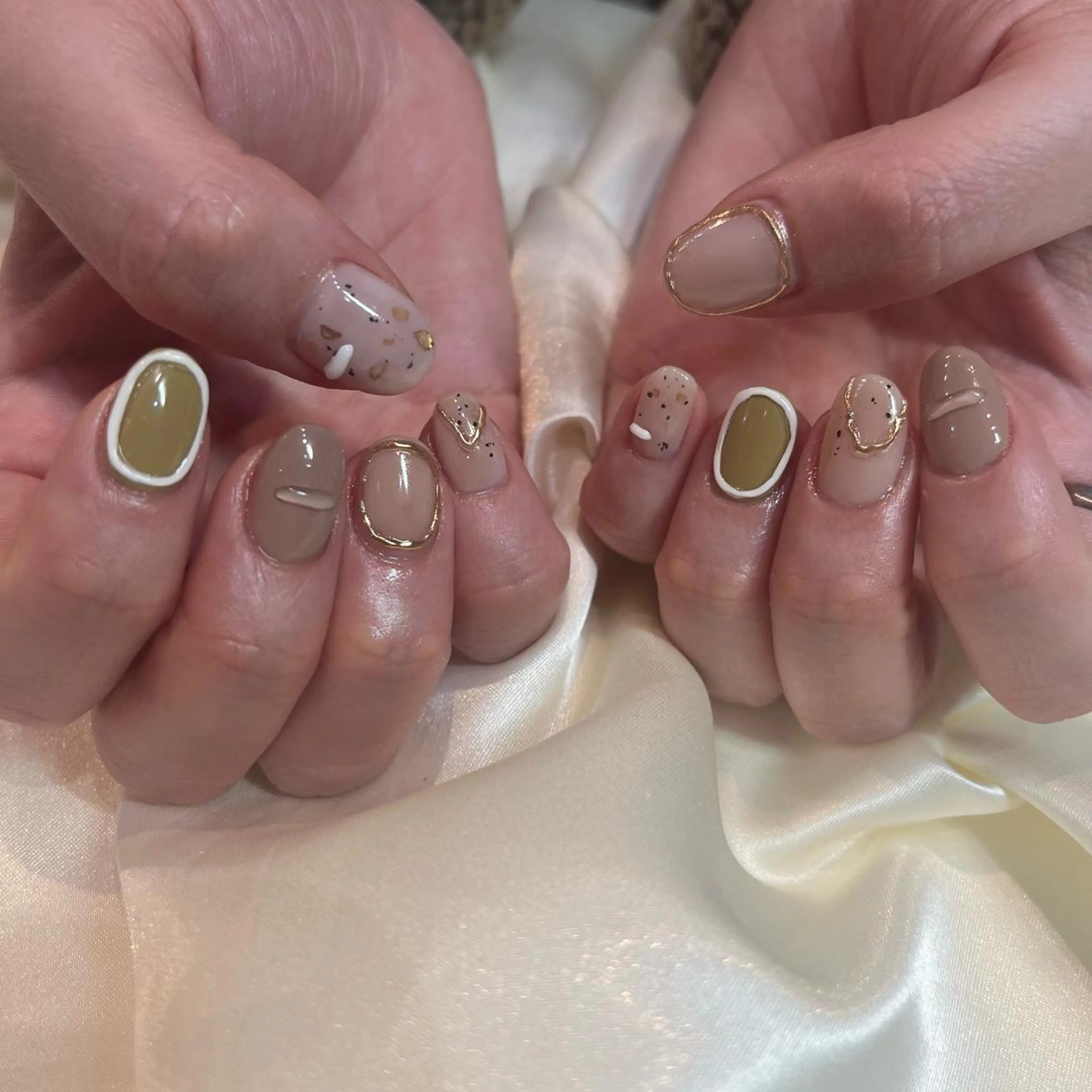 ネイル ハンドネイル 友田 晴香のネイルデザイン