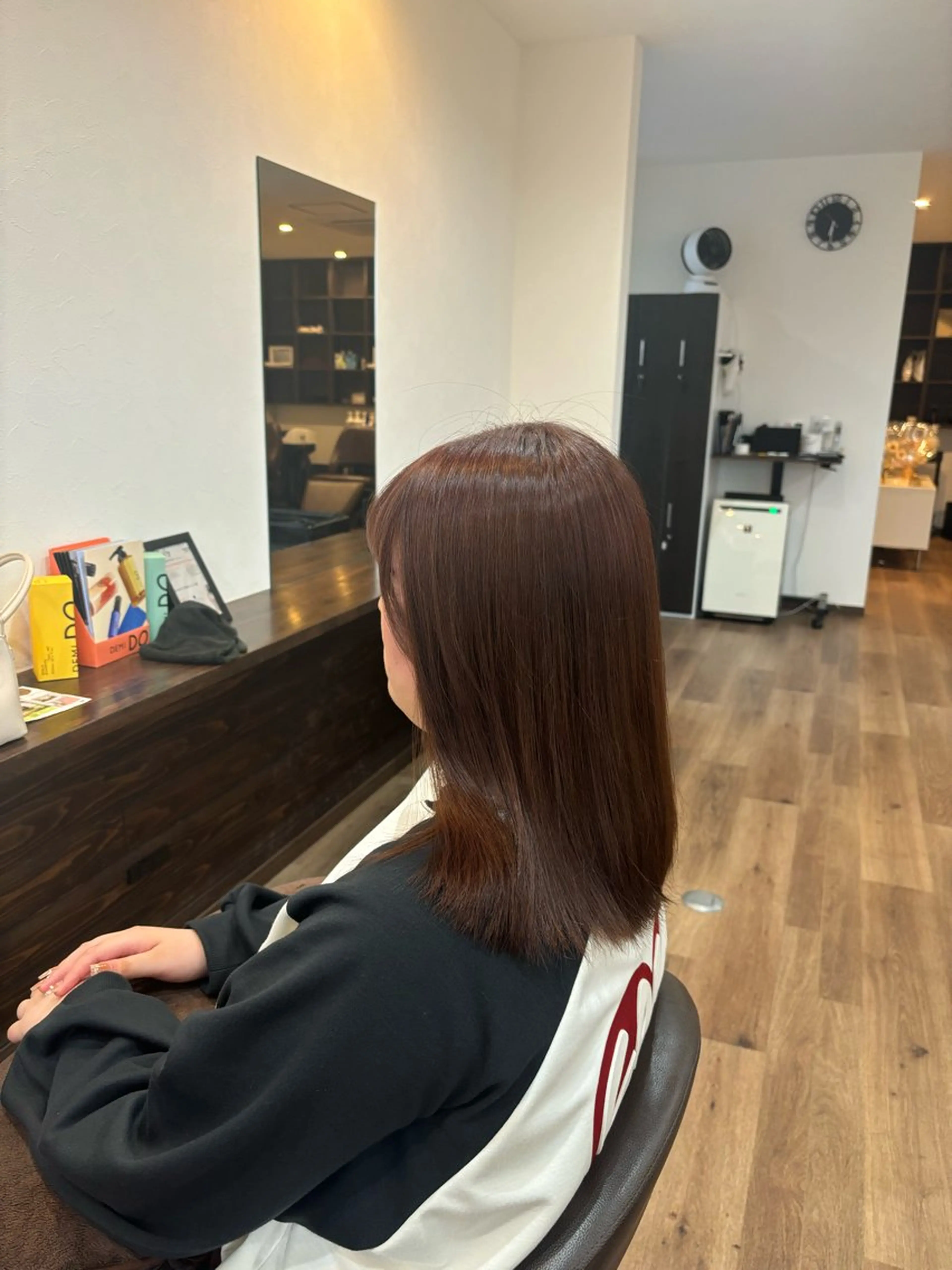 ミディアム BELSTA 遠藤亜実のヘアスタイル