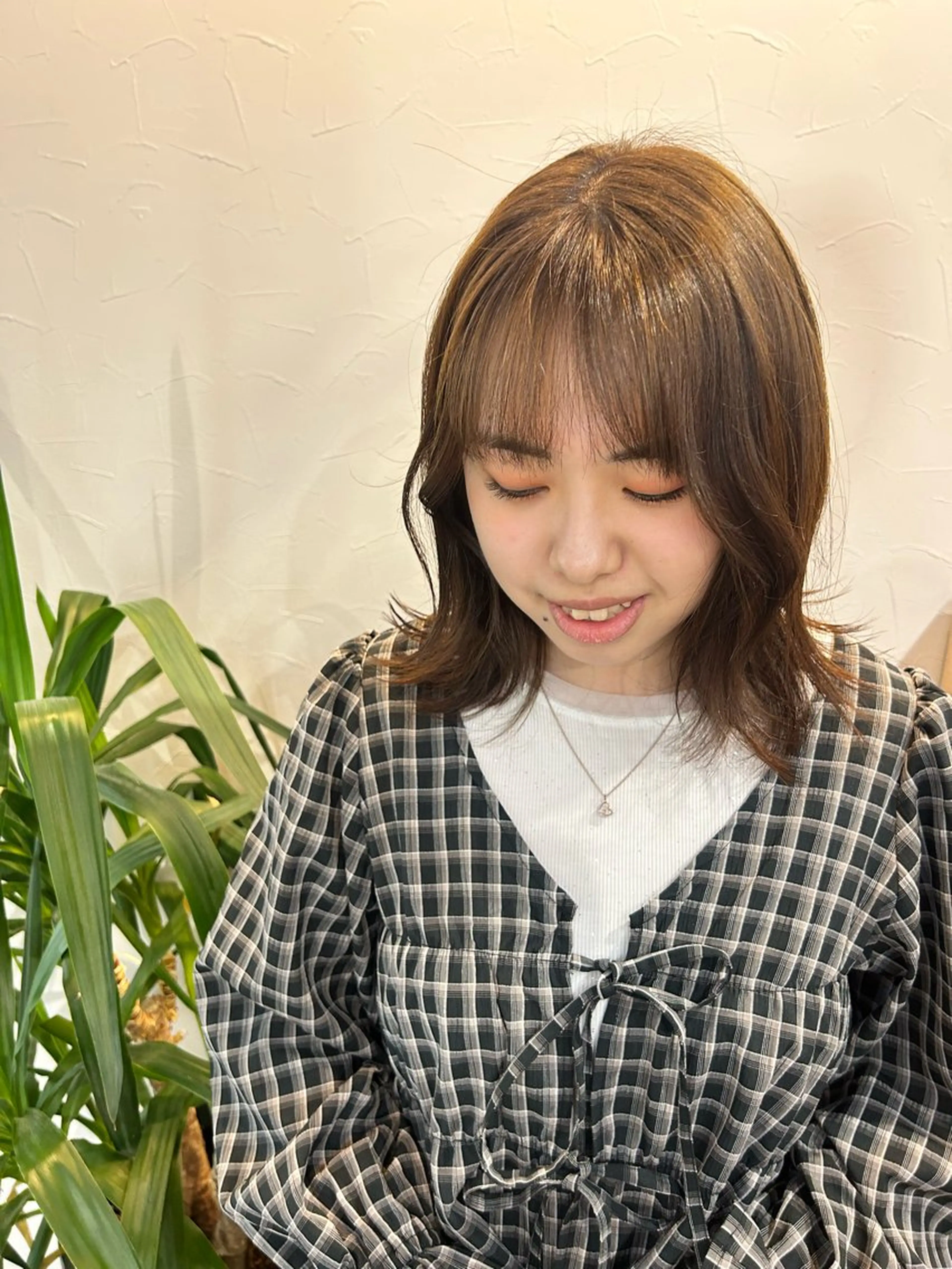 カラー アッシュ アッシュブラウン ブリーチ ブラウンカラー ブリーチなしカラー [lani ] konatsuのヘアスタイル