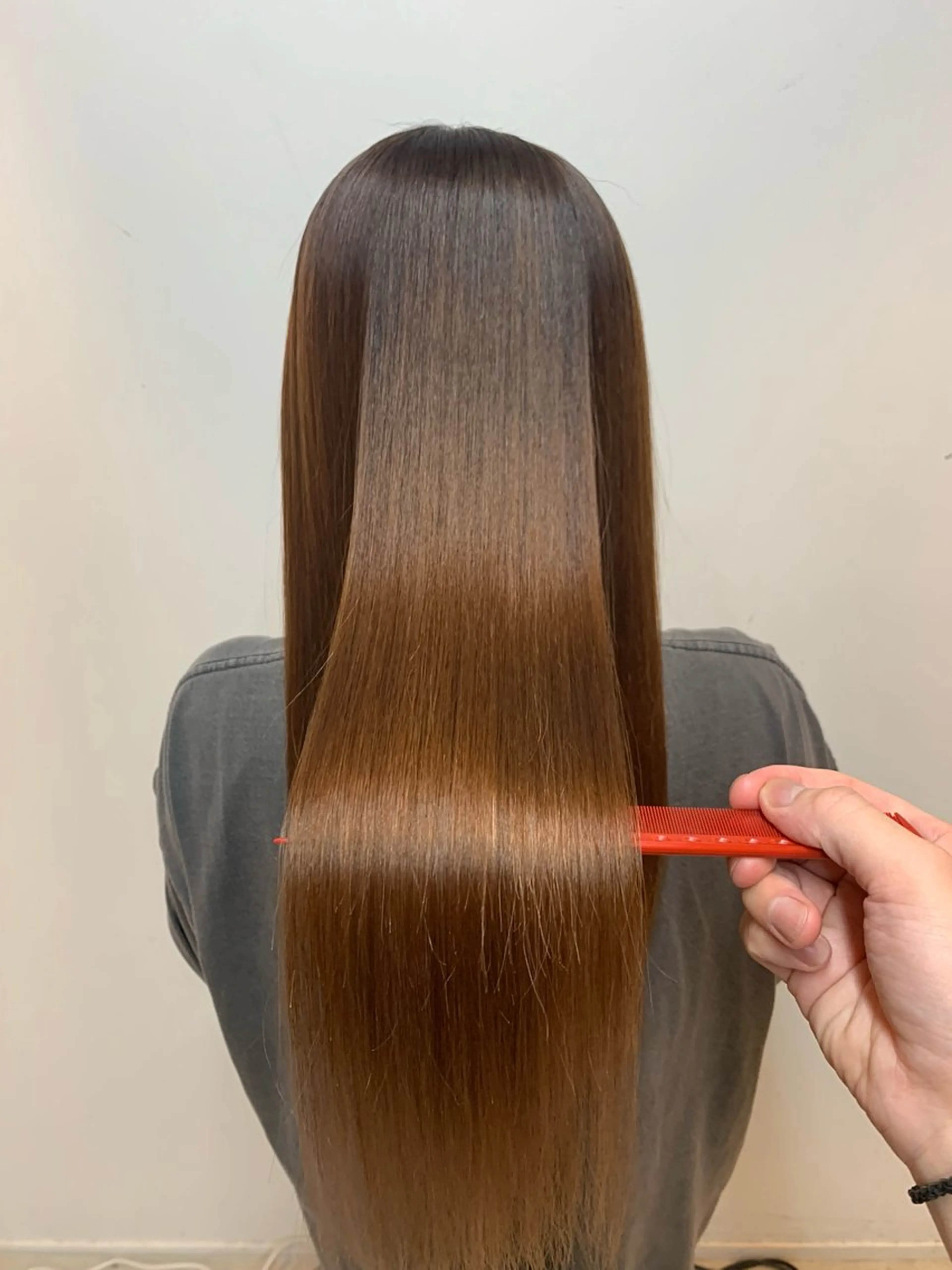 ロング カット ヘアカラー 縮毛矯正 トリートメント 髪質改善特化🔥縮毛 、美髪形成のプロ✂️のヘアスタイル