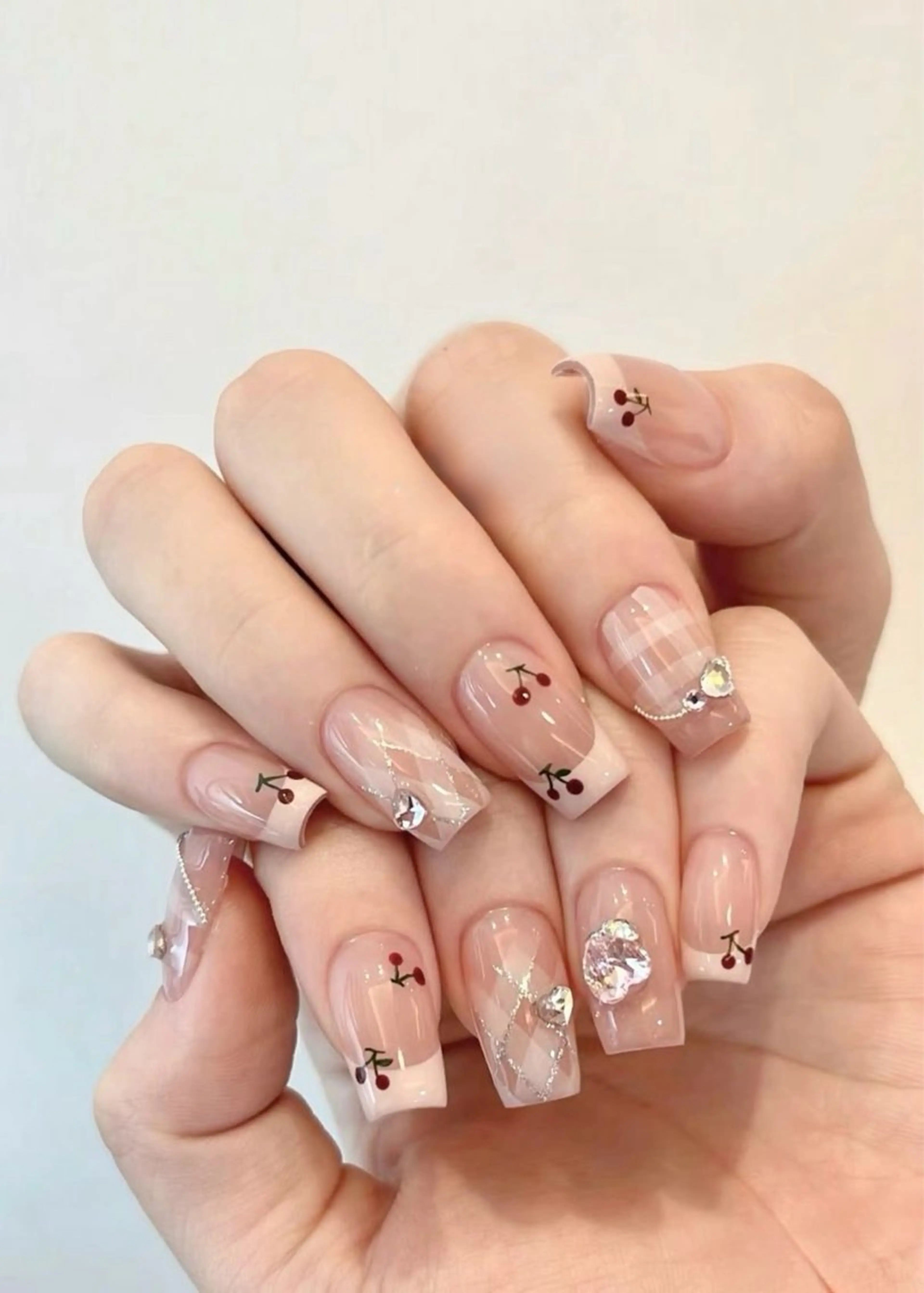 ネイル 長さ出し フレンチネイル グラデーション 卒業式 マグネットネイル MIHANA NAILのネイルデザイン