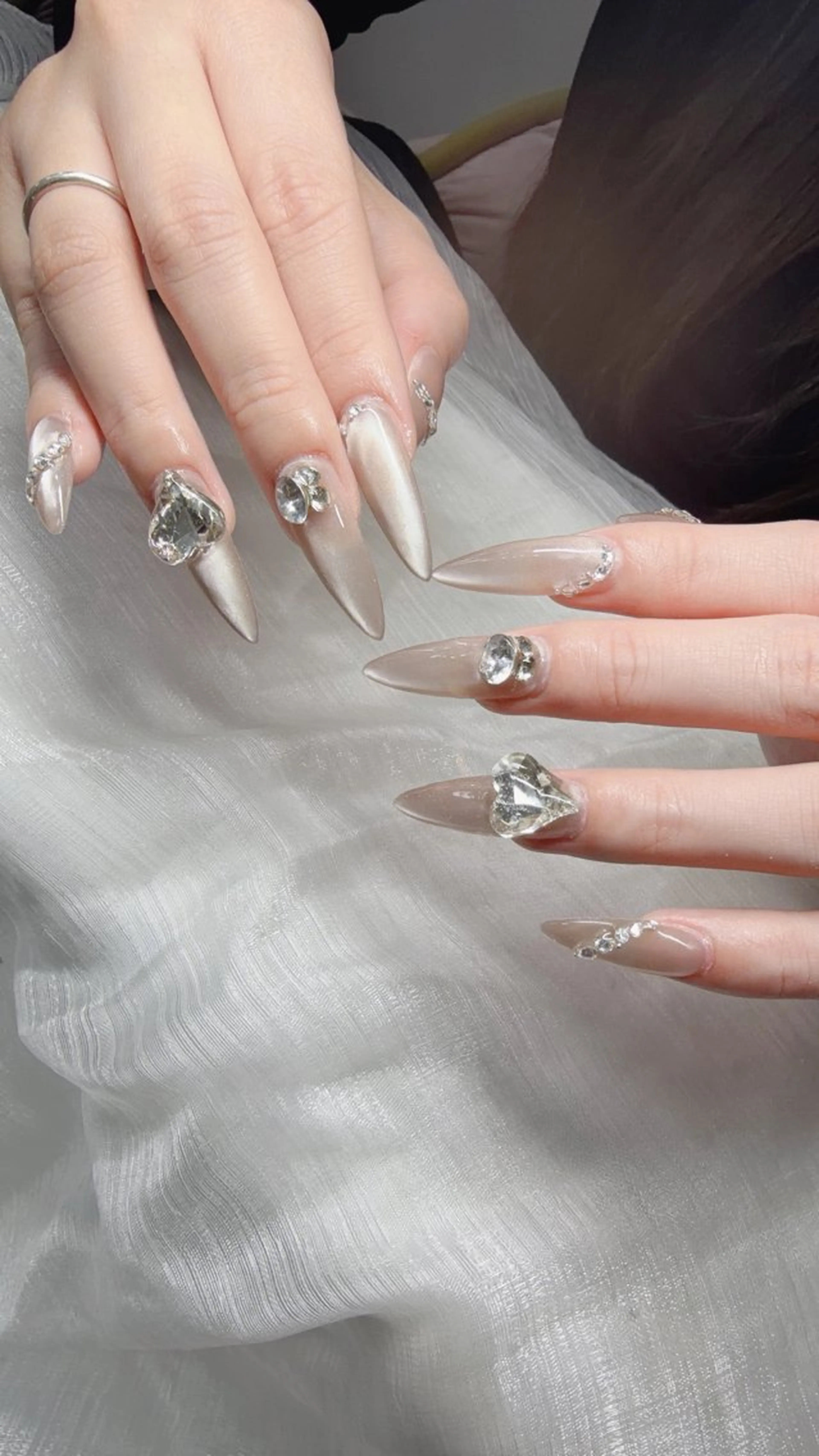 ネイル ハンドネイル Lee Nailsのネイルデザイン