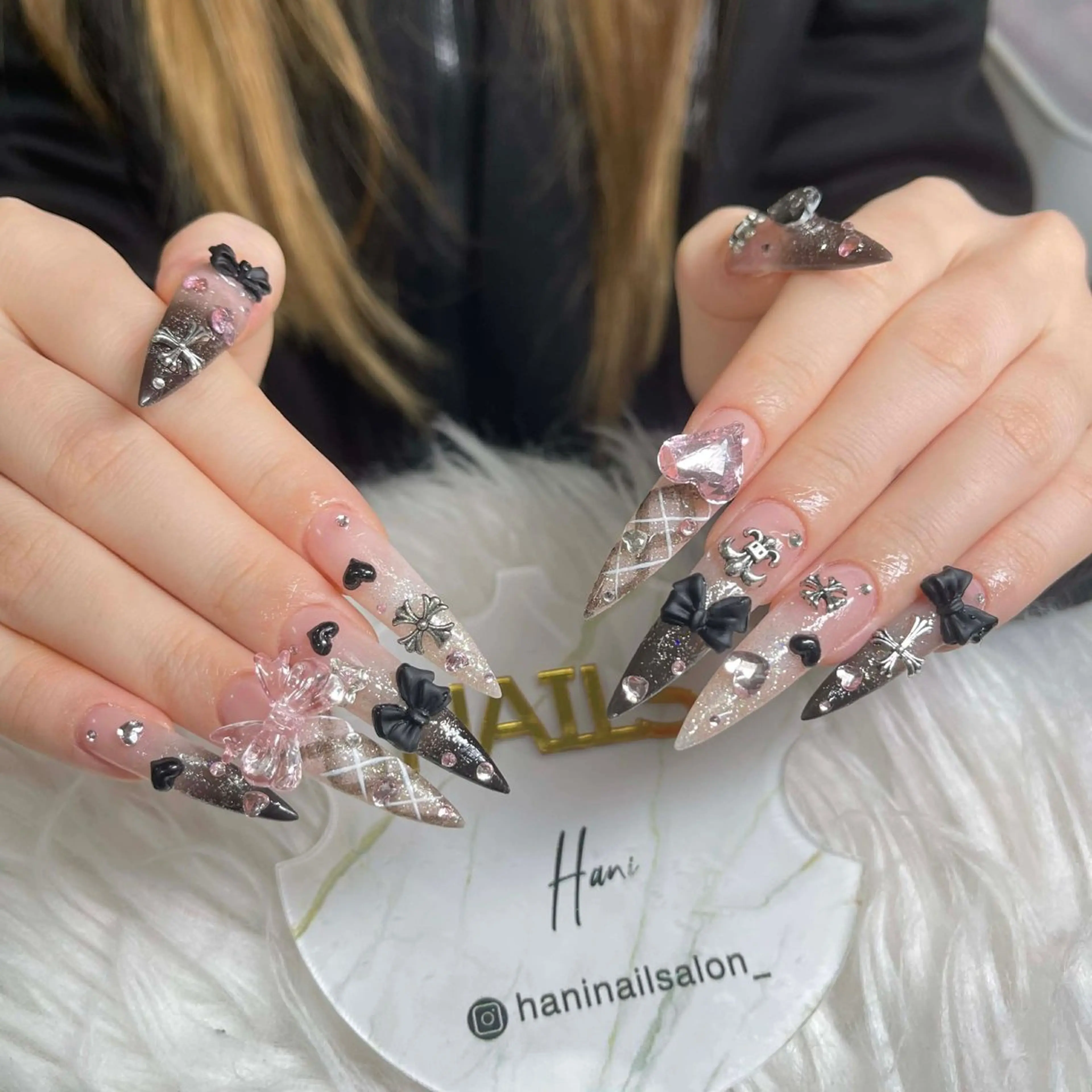 ネイル ジェルネイル スカルプネイル ソフトジェル ネイルチップ ハンドネイル qyn qynのネイルデザイン