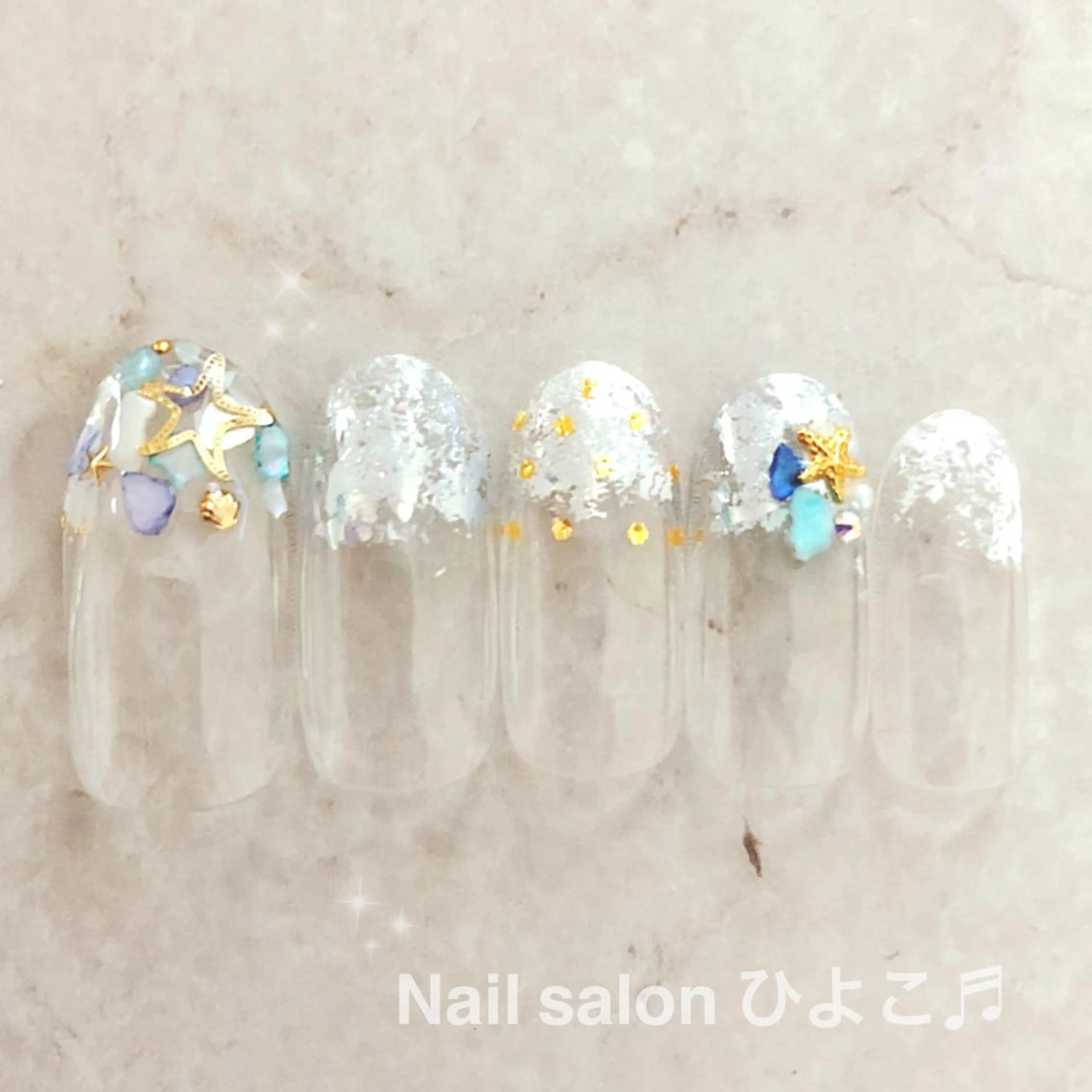 ミディアム ネイル オフィスネイル Nail salon ひよこ♬のネイルデザイン