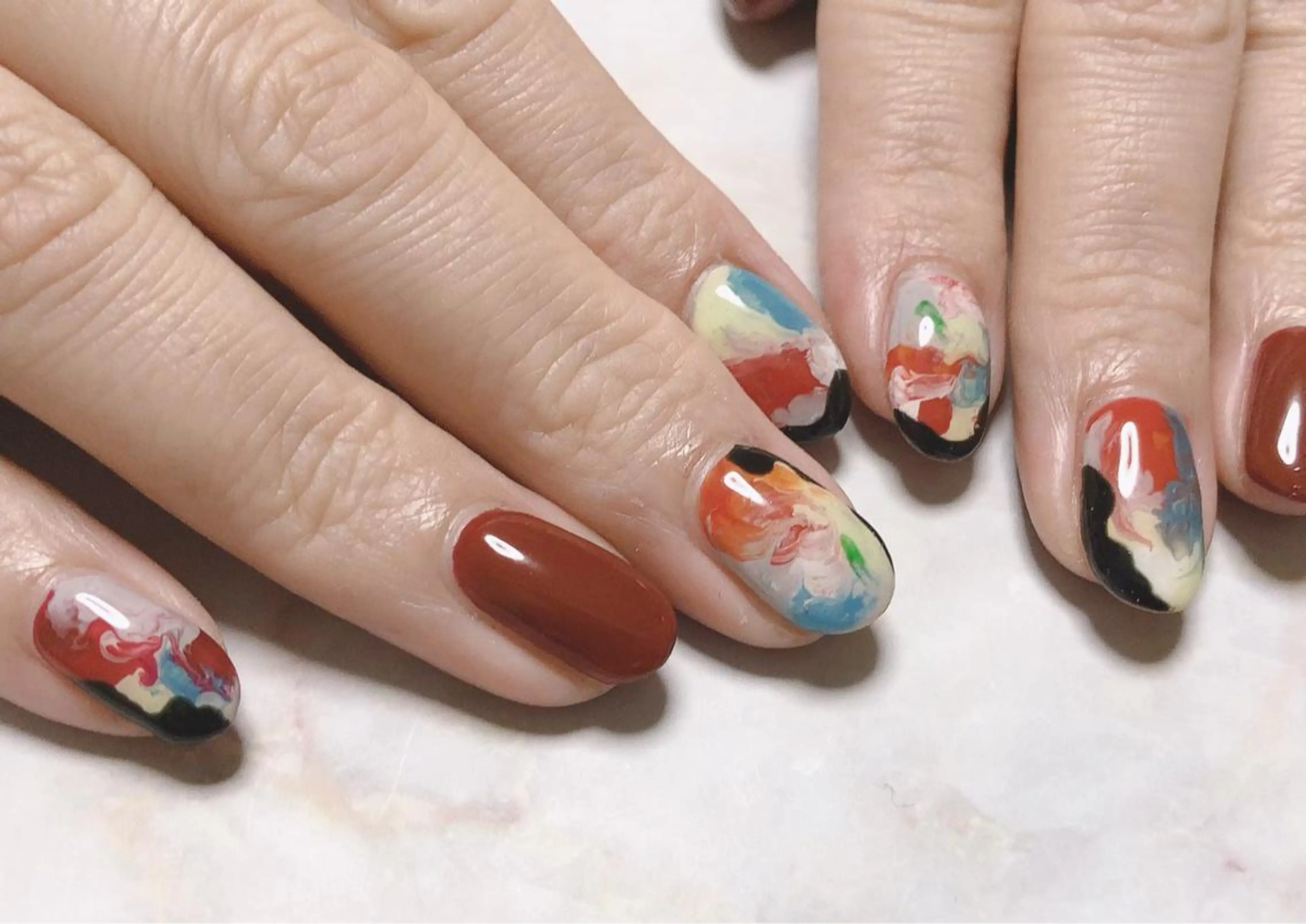 ネイル ハンドネイル mano nella manoのネイルデザイン