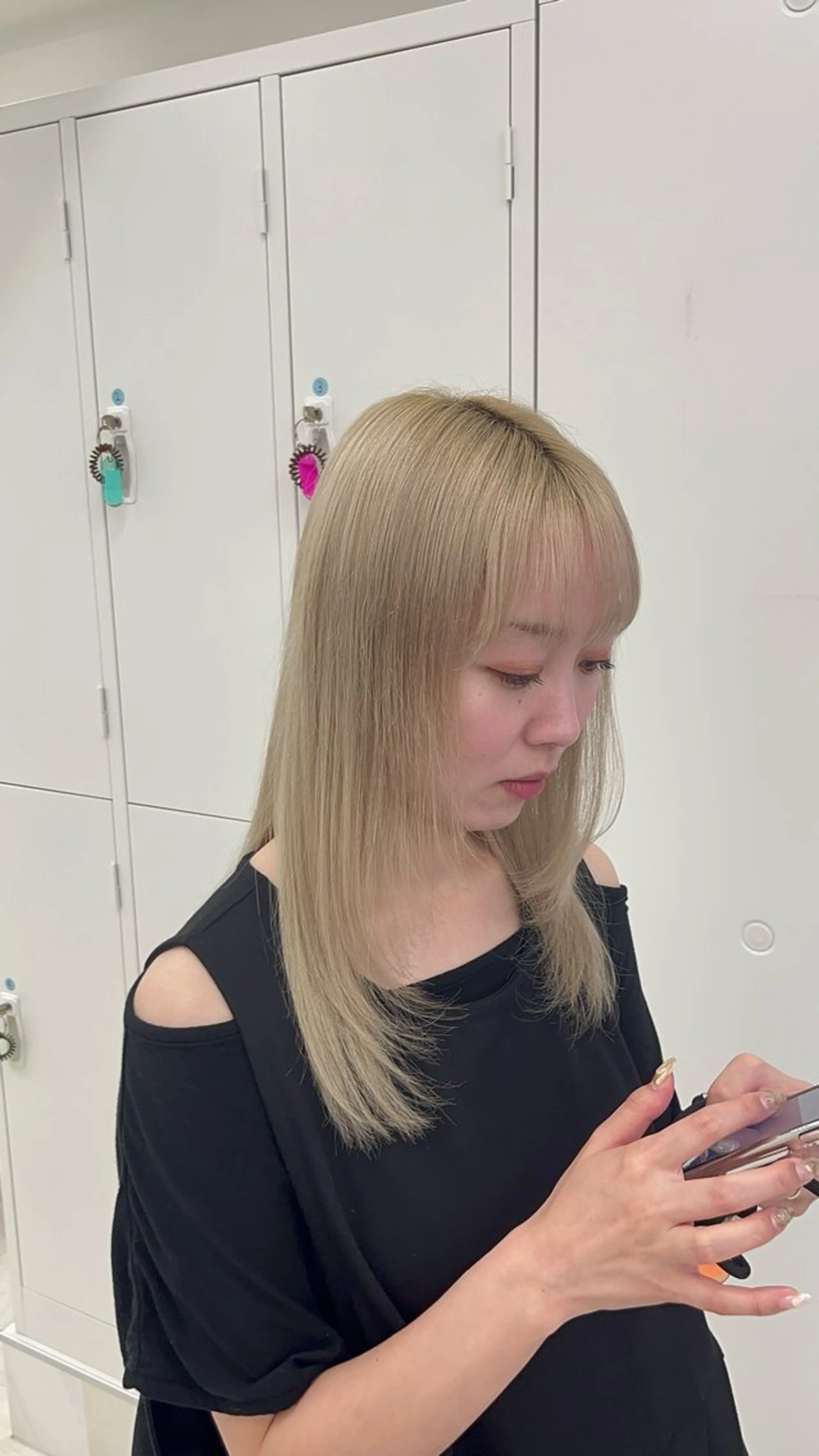 セミロング hiromu/ レイヤー/渋谷のヘアスタイル