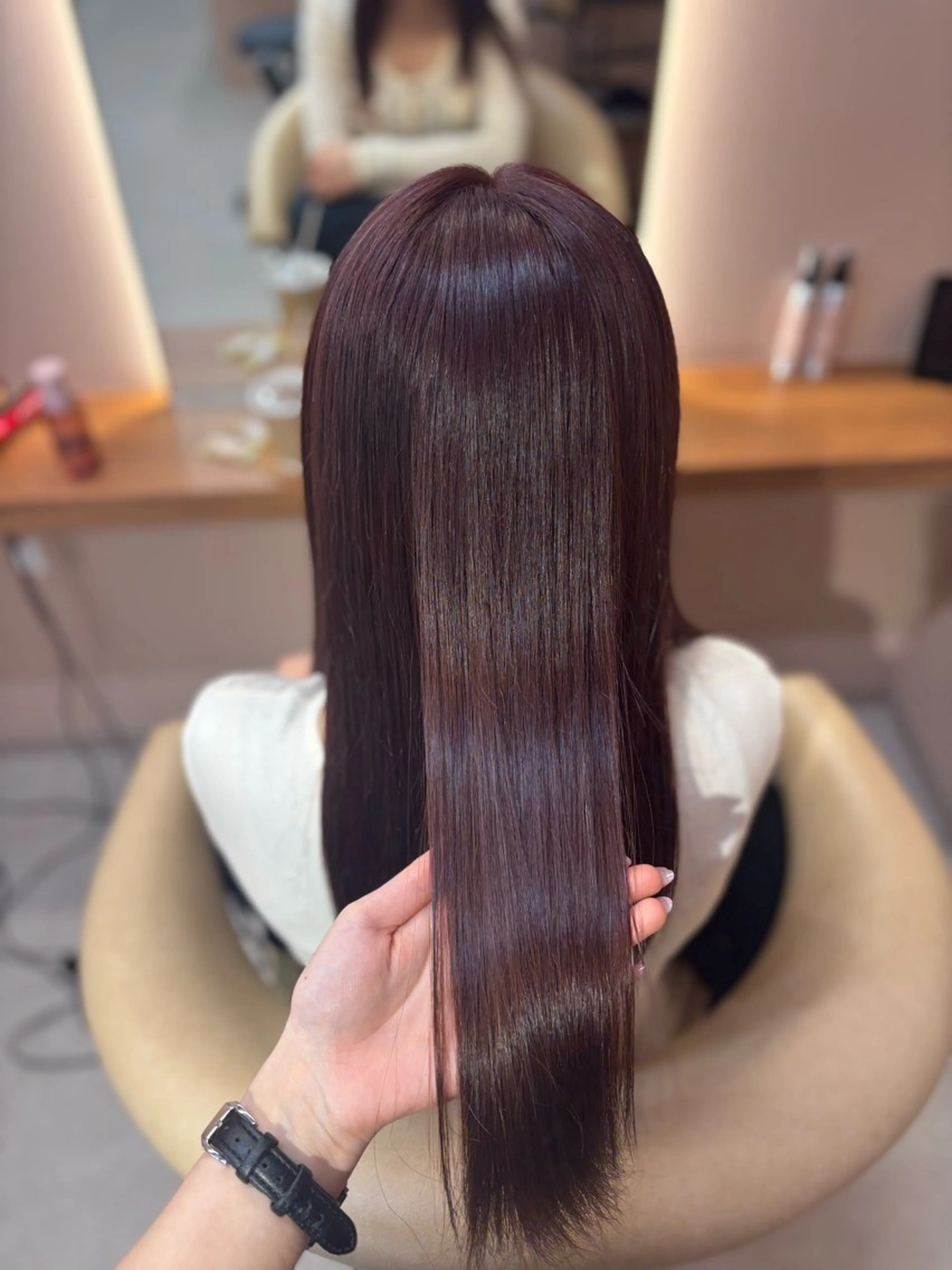 カラー ヘアカラー トリートメント ROCCOeast AKARIのヘアスタイル