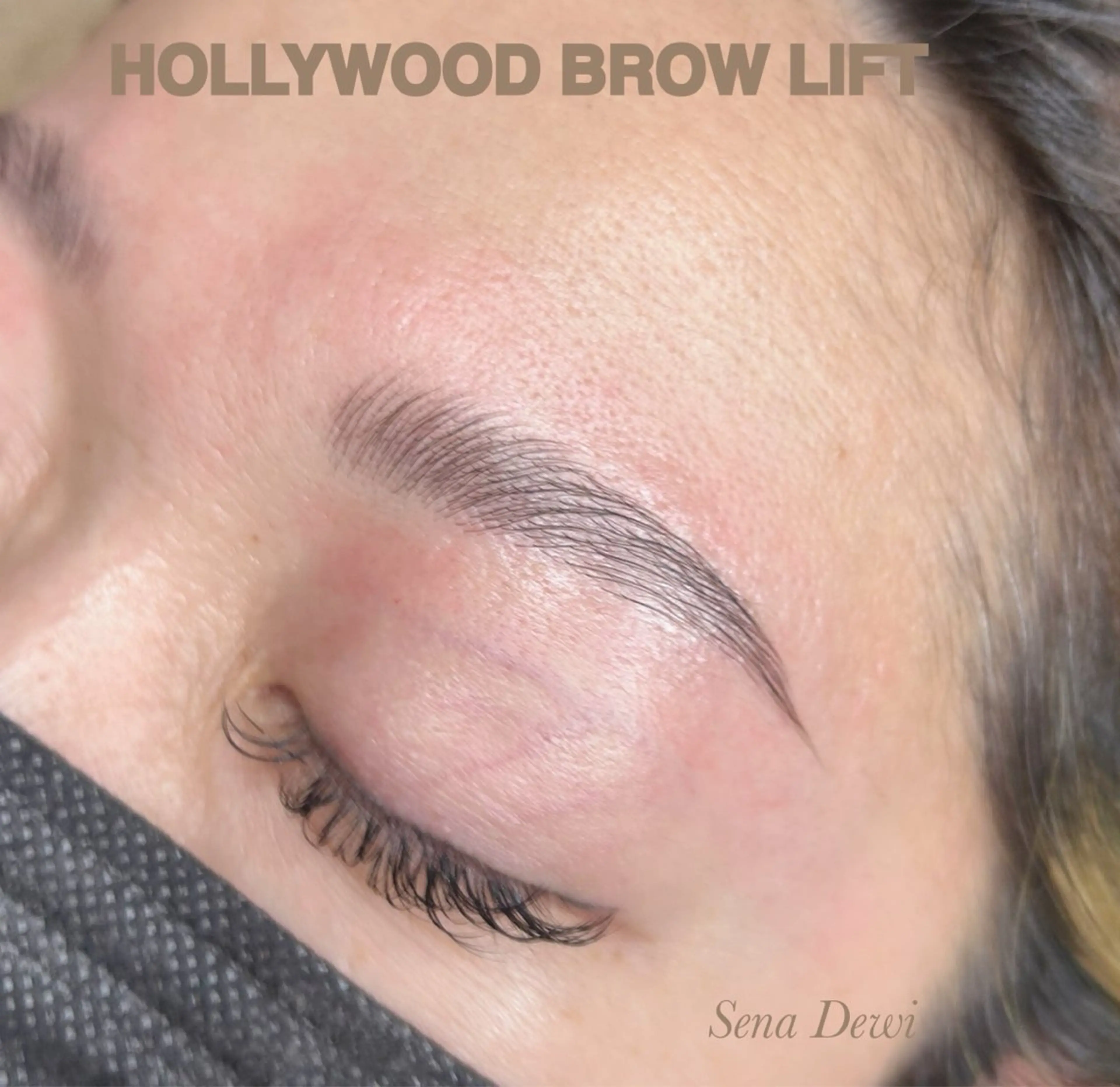 アイブロウ Sena Dewi Yukiの眉毛・アイブロウイメージ