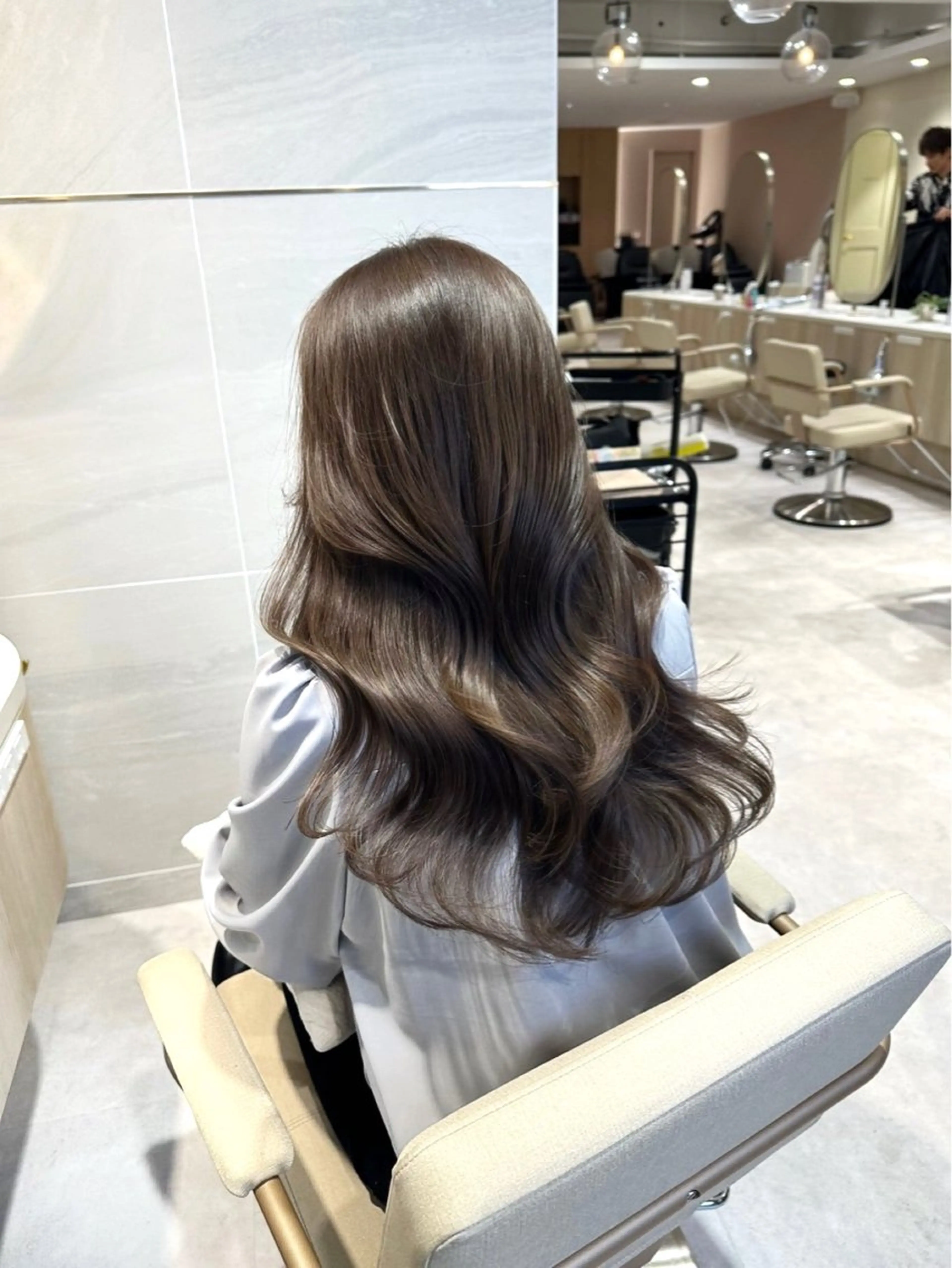 ロング カラー ベージュカラー イルミナカラー シアーベージュ カット ヘアカラー トリートメント 透明感カラー🌿 グレージュ🐺陽介のヘアスタイル