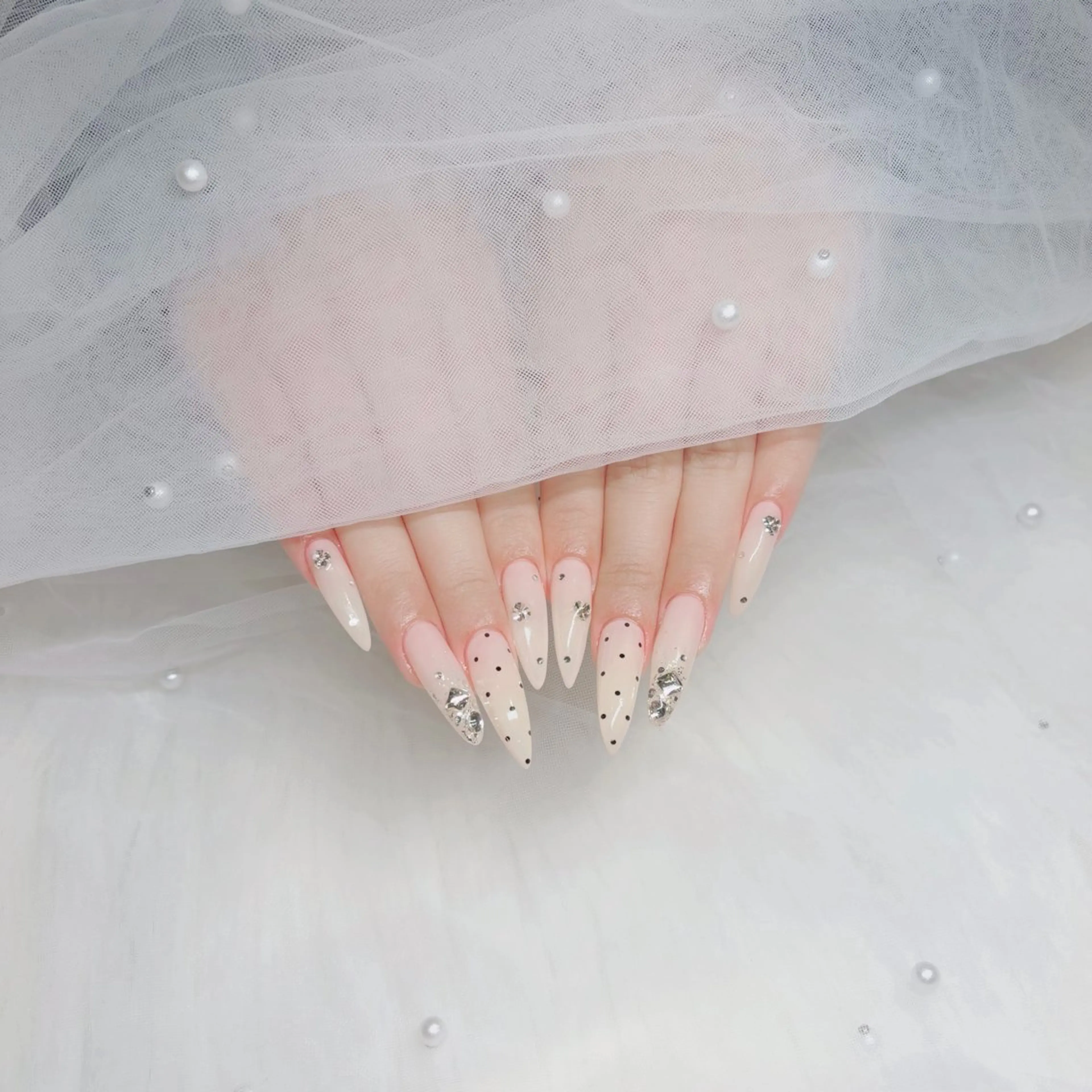 ネイル ハンドネイル Miki 本町駅｜💅‎🤍のネイルデザイン