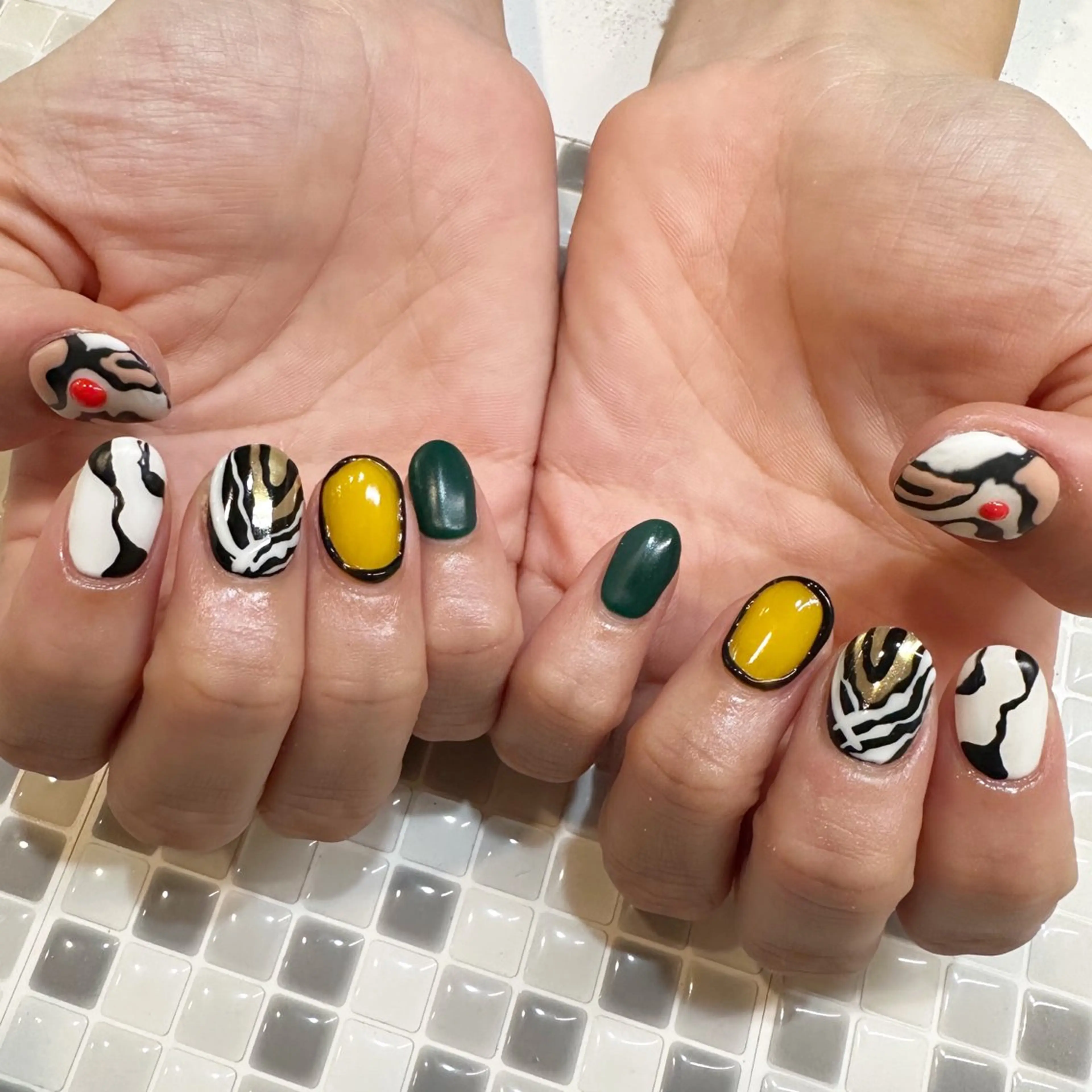 ネイル nailist yuiのネイルデザイン