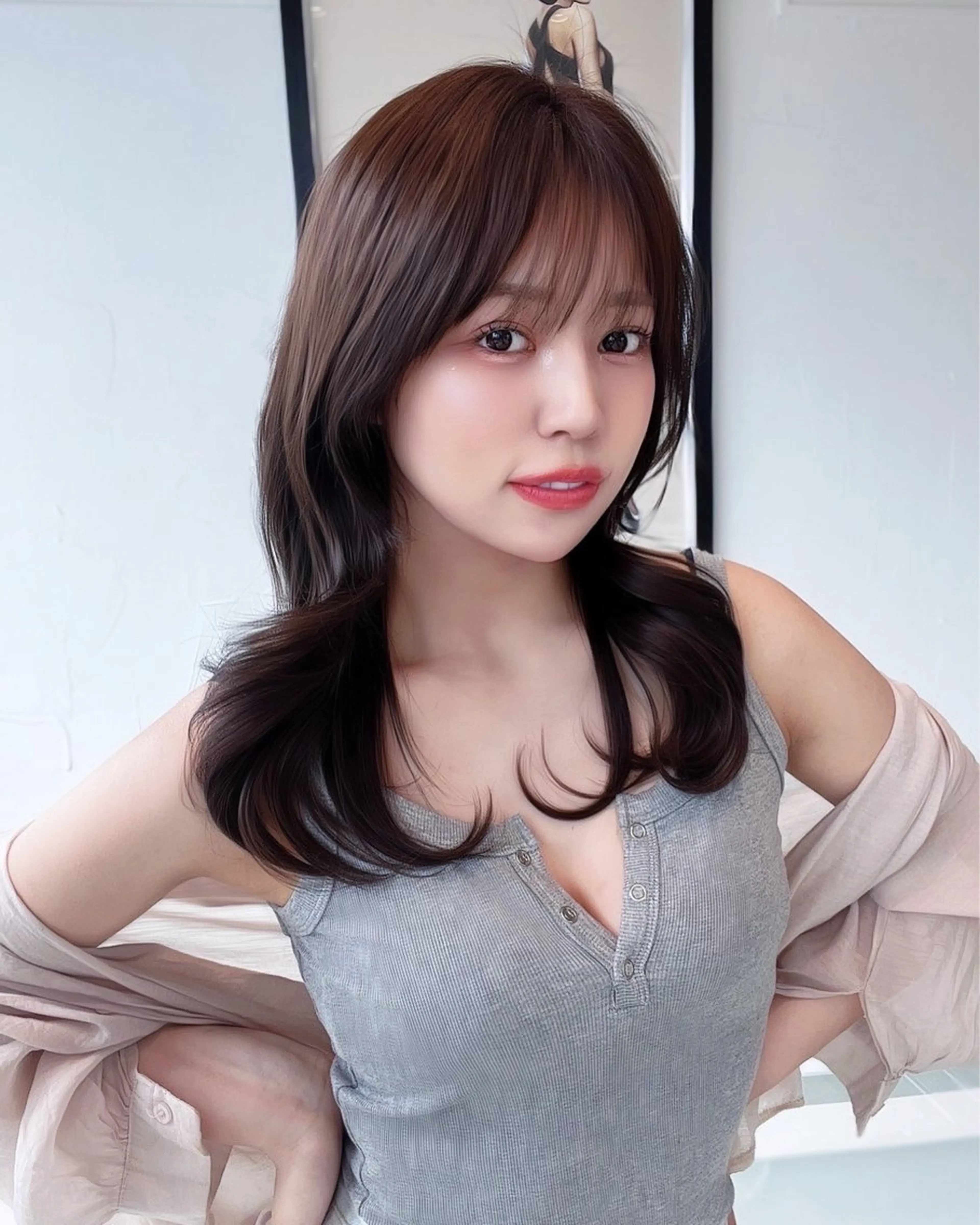 ミディアム カラー レイヤー/髪質改善 /透け感カラー/艶髪のヘアスタイル