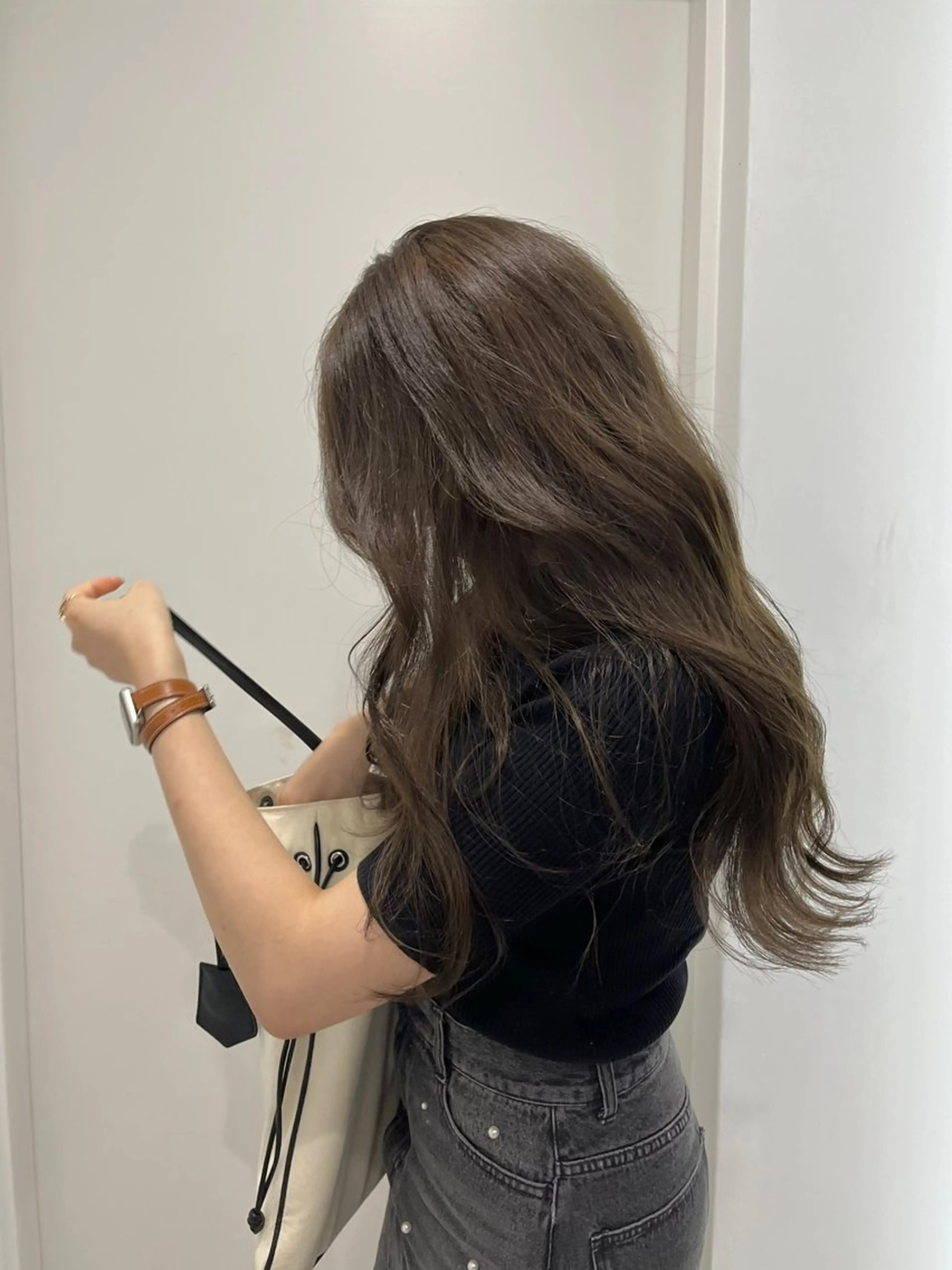 セミロング カラー グレージュ オリーブグレージュ オリーブグレー 縮毛矯正/ハイトーン /パーマ/せき🧸のヘアスタイル