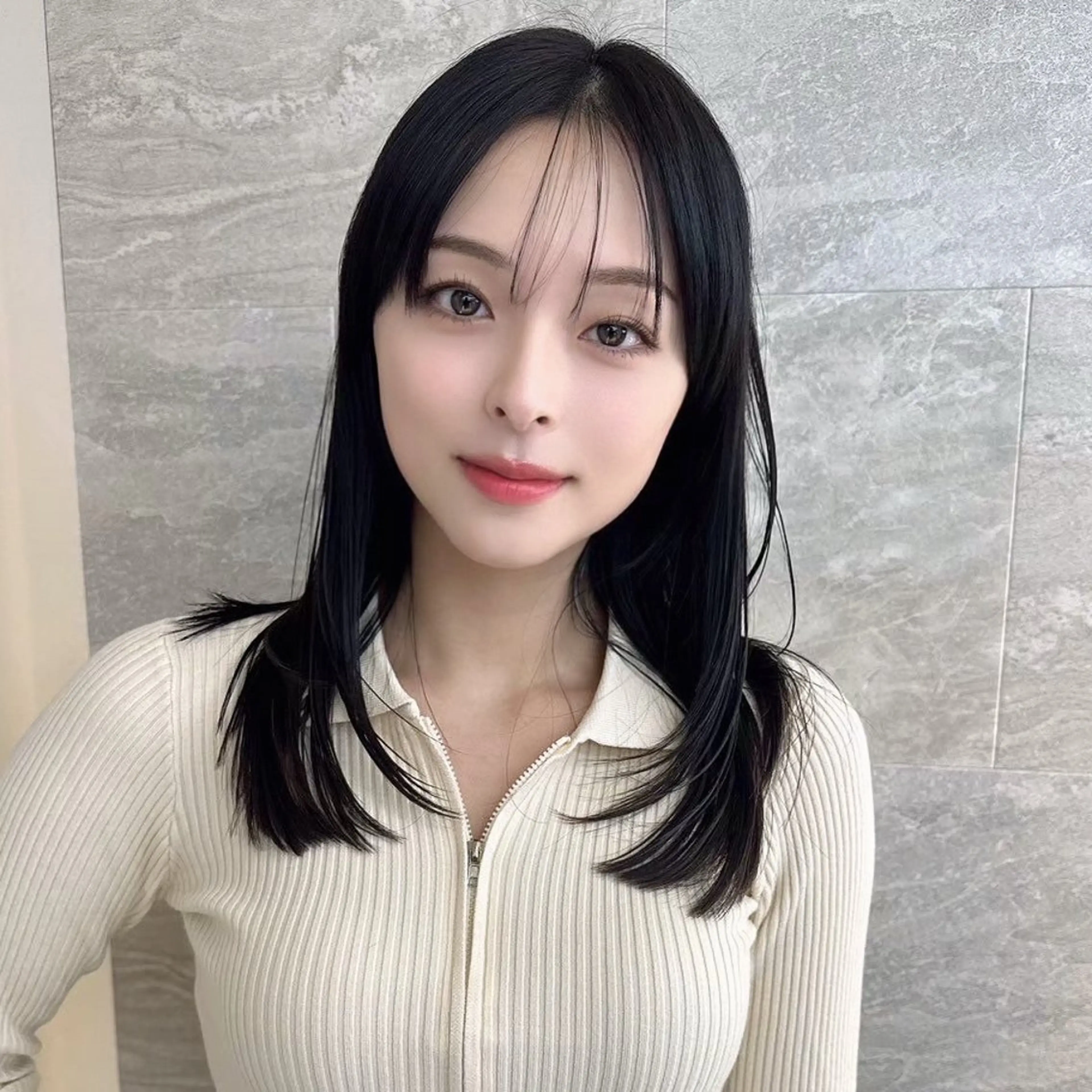 セミロング 池袋/似合わせ/縮毛 髪質改善【ugen】のヘアスタイル