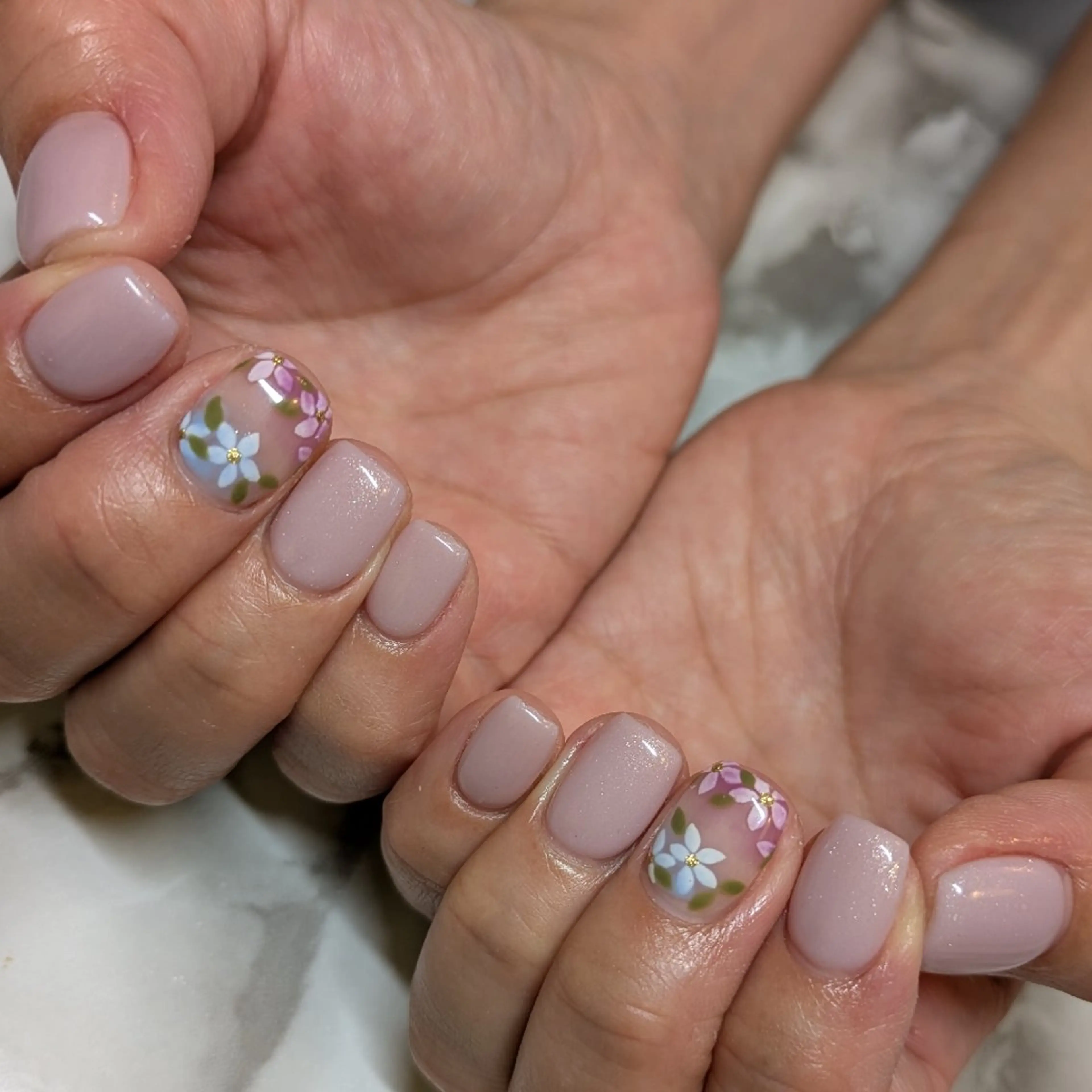 ネイル ジェヌインネイル 河内のネイルデザイン