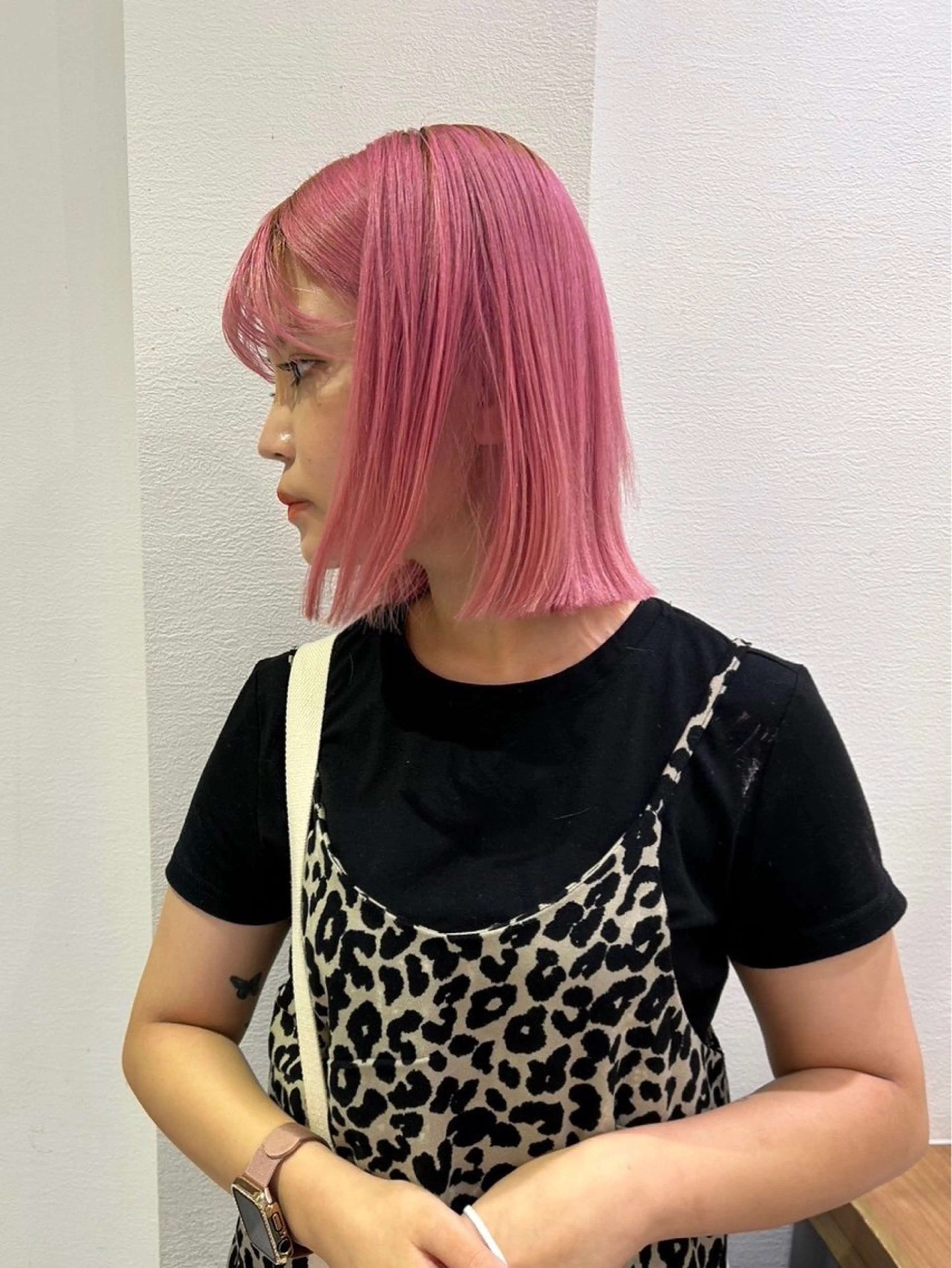 ミディアム カラー ヘアアレンジ ワンレンボブ ブリーチ ケアブリーチ ダブルカラー ハイトーンカラー 髪質改善【縮毛矯正】 北千住 田邉 澪のヘアスタイル