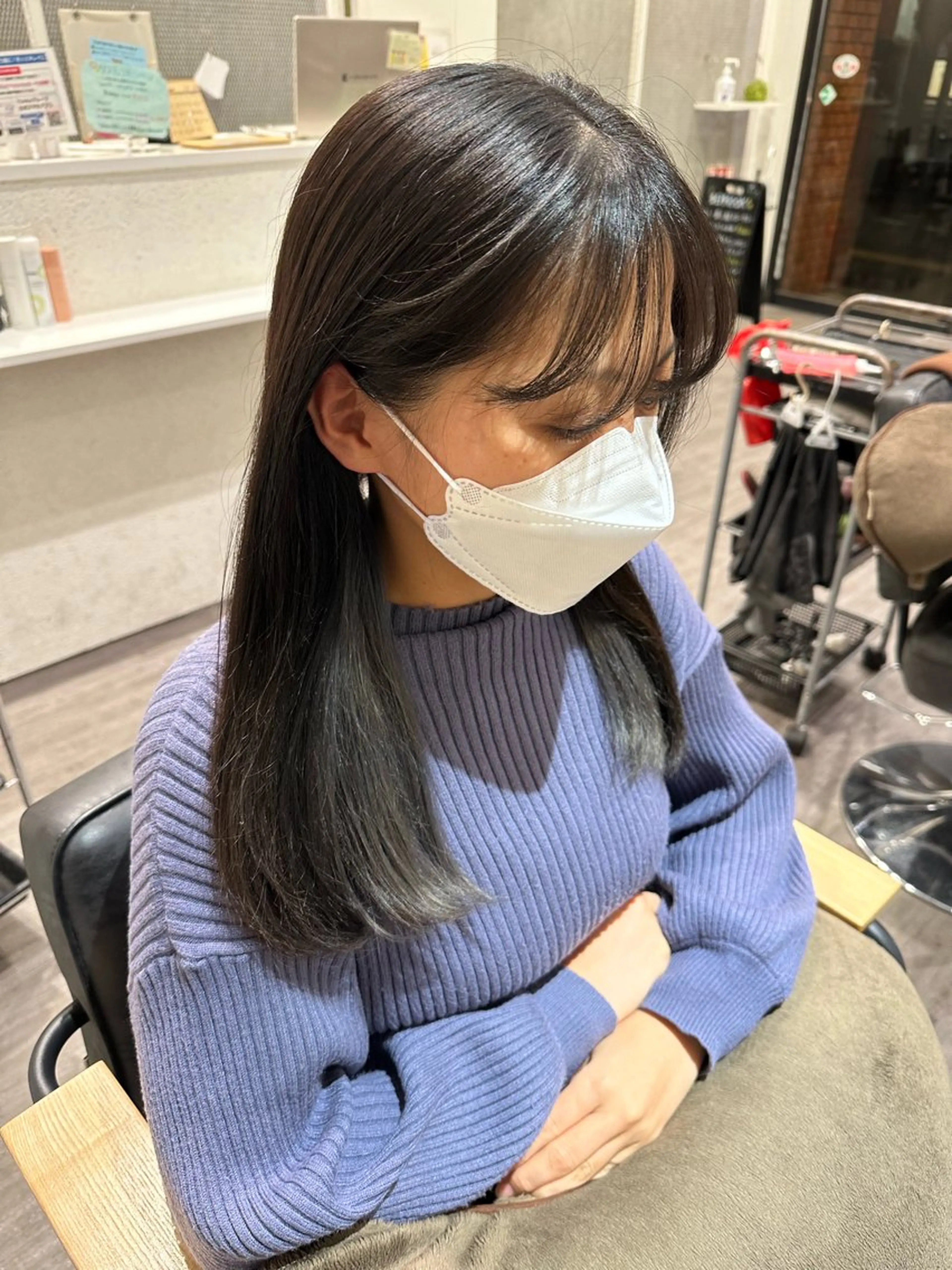 セミロング カラー アッシュ アッシュグレー 艶髪レイヤー上田 紗也🇰🇷💗のヘアスタイル