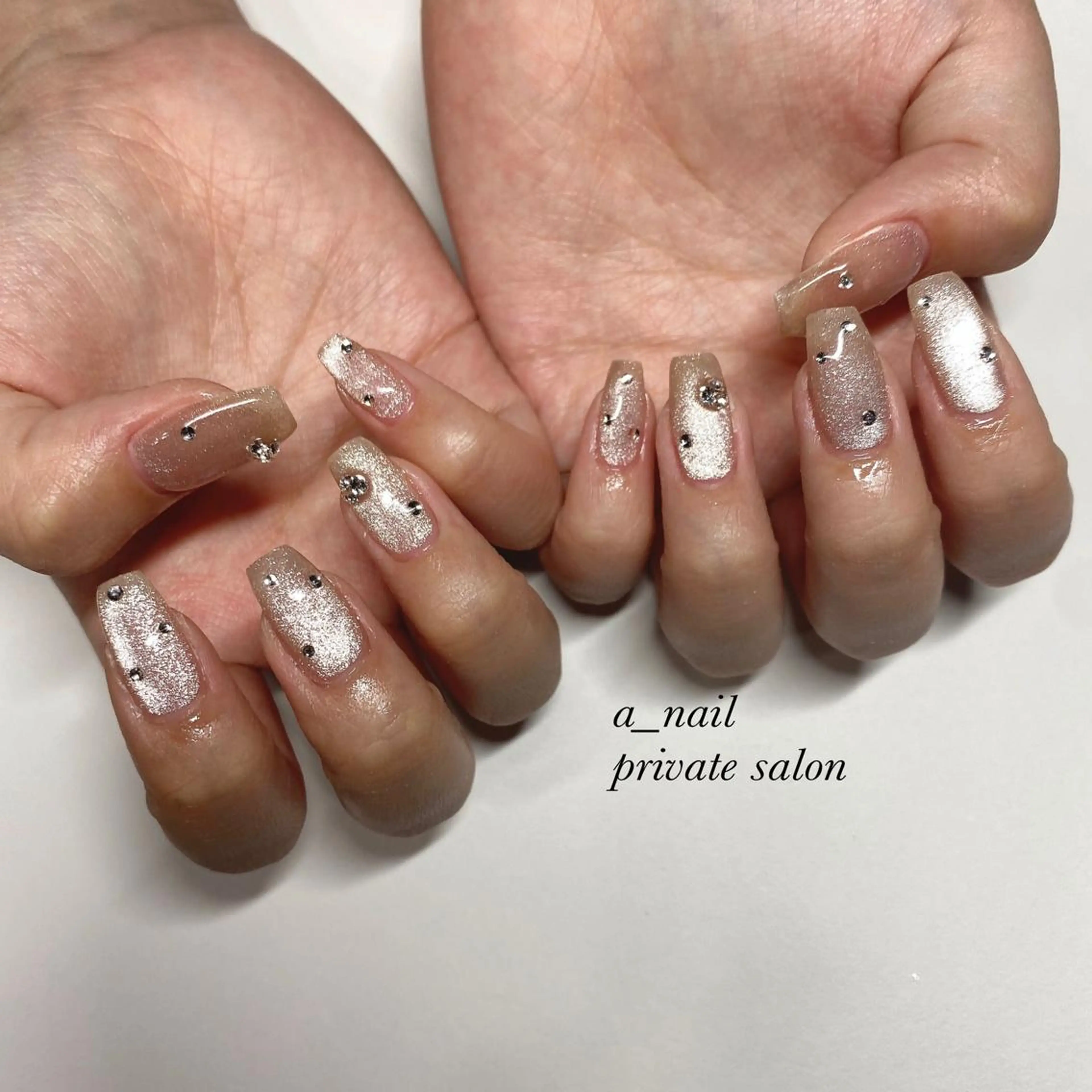 ネイル アニマル柄 フレンチネイル ジェルネイル 氷ネイル・うるうるネイル レース 菅 恵奈のネイルデザイン