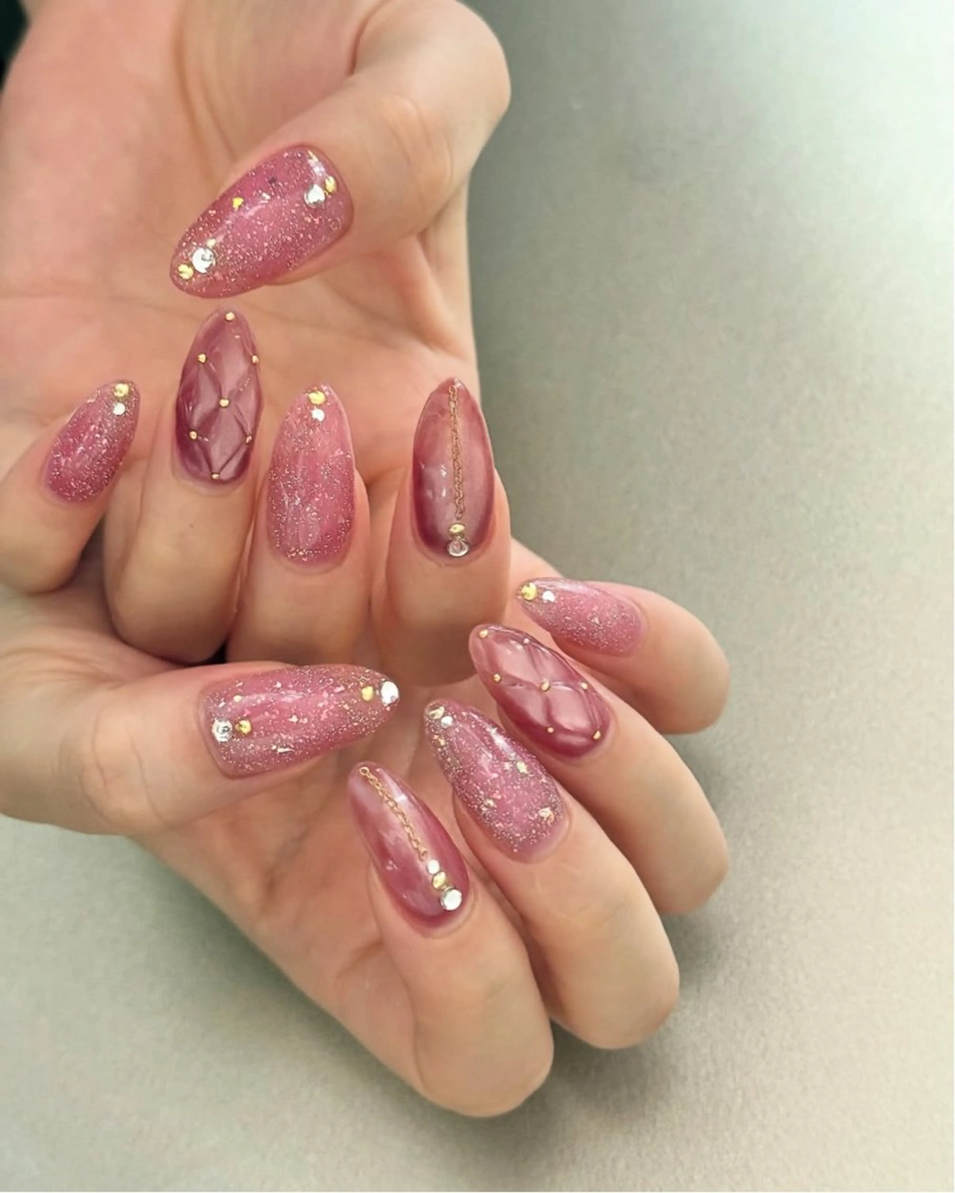 ネイル フラッシュネイル ピンク 冬ネイル 深田 美雪のネイルデザイン