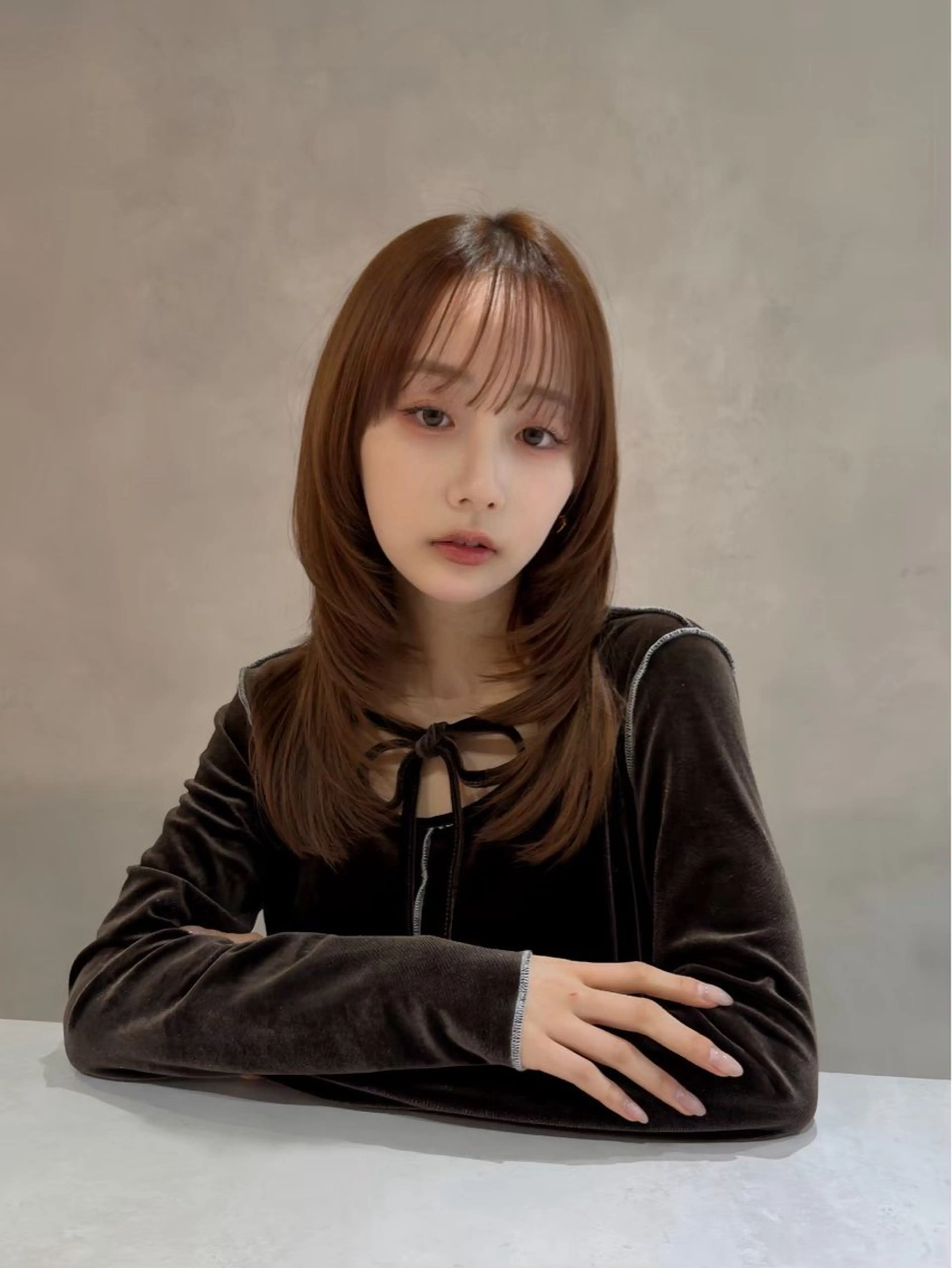 ミディアム カラー 田中 綾女のヘアスタイル