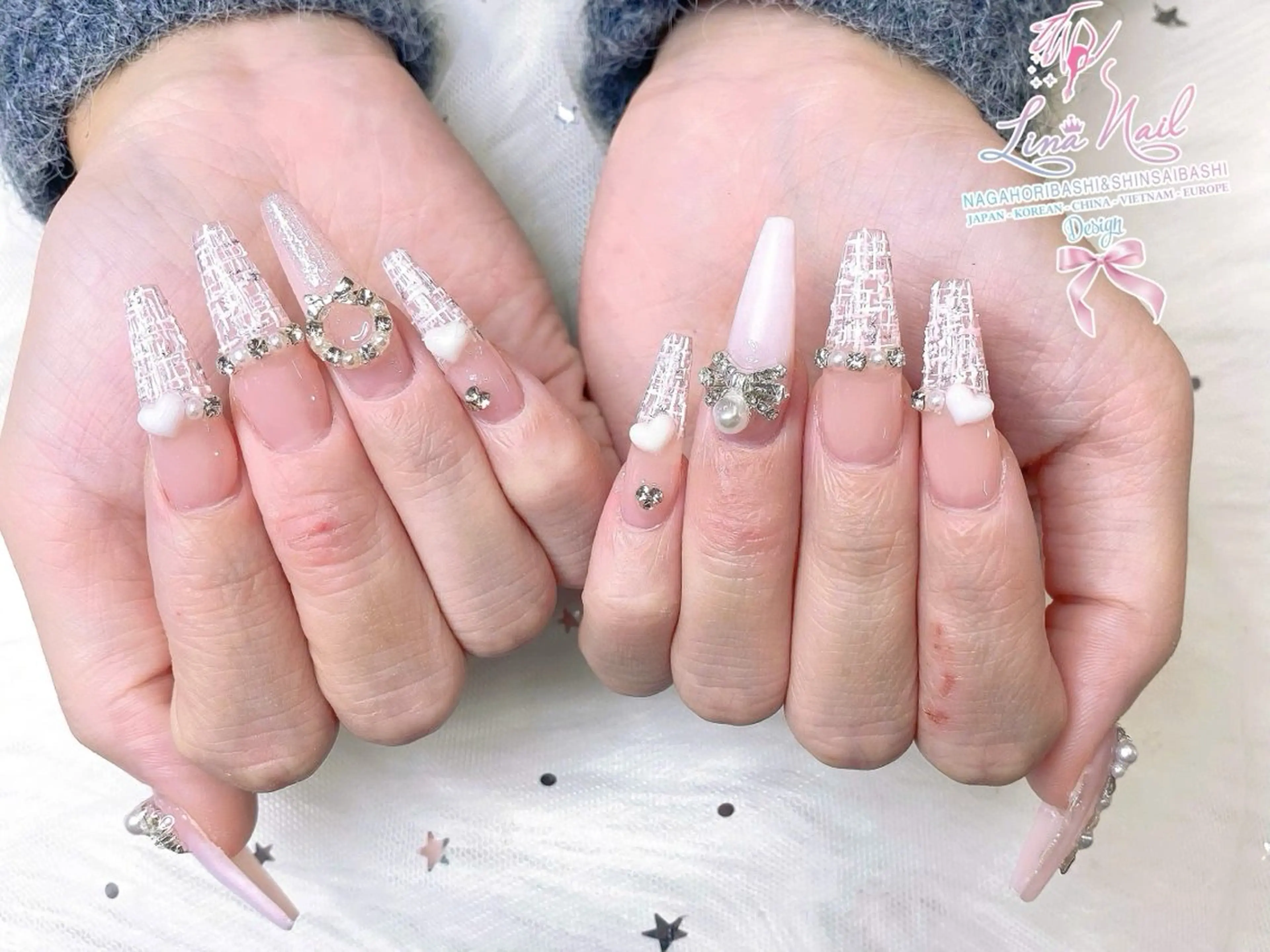 セミロング 韓国風ヘア クリスマス ハンドネイル Linanail Nambaのマツエク・マツパデザイン