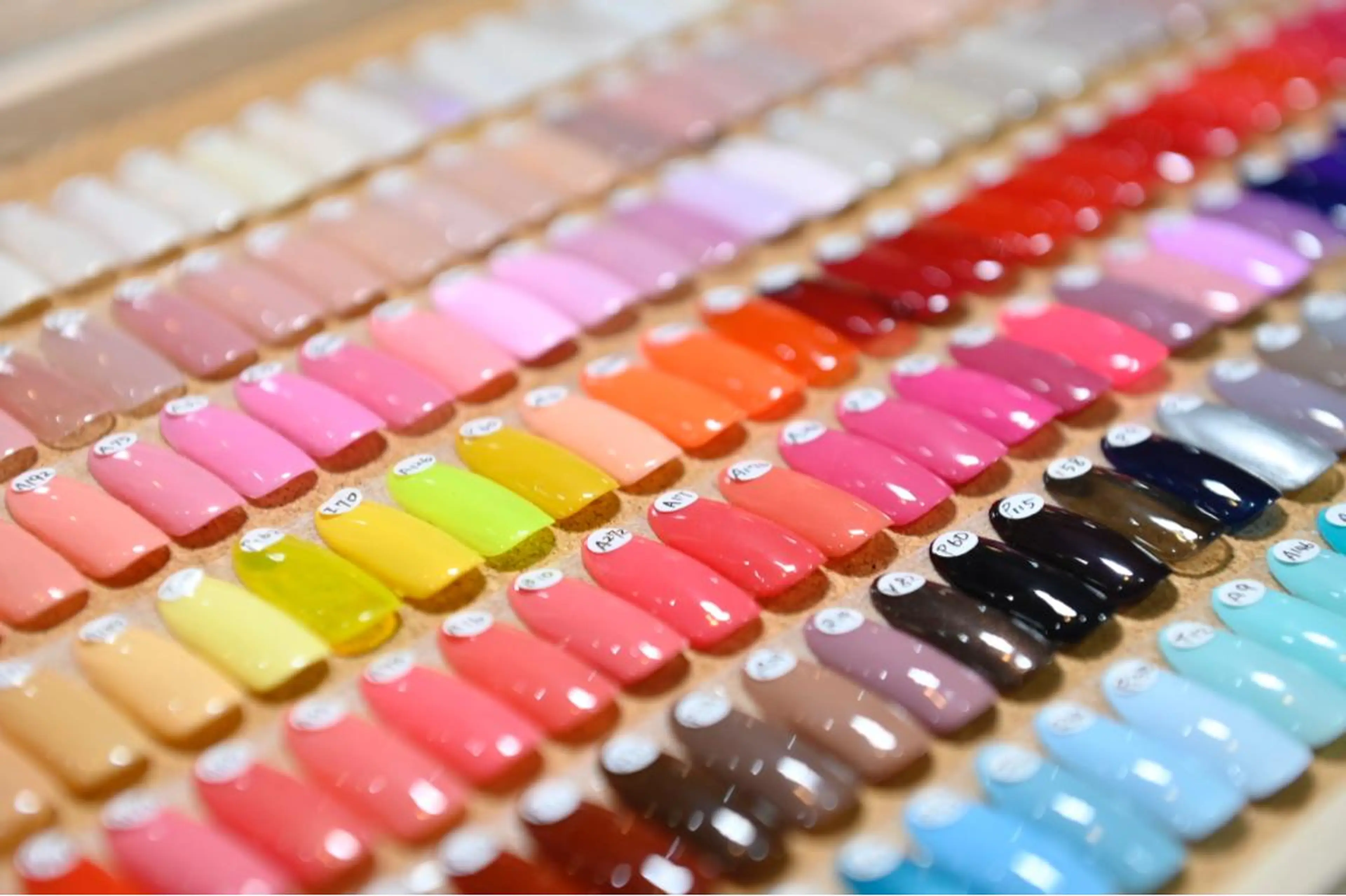 カラー ネイル hashimoto naoのマツエク・マツパデザイン