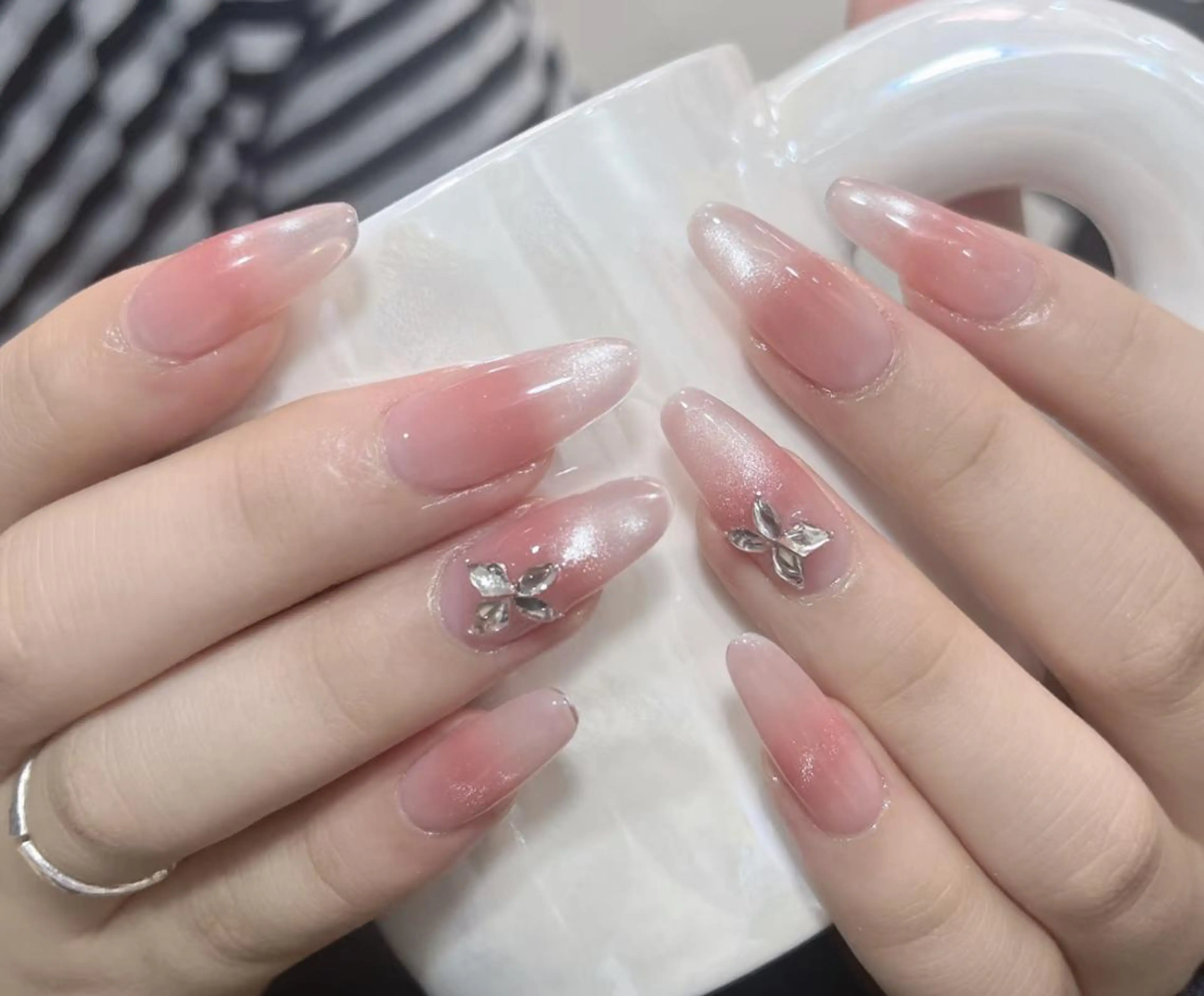 ネイル ハンドネイル 🎀 NaNa_nailのネイルデザイン