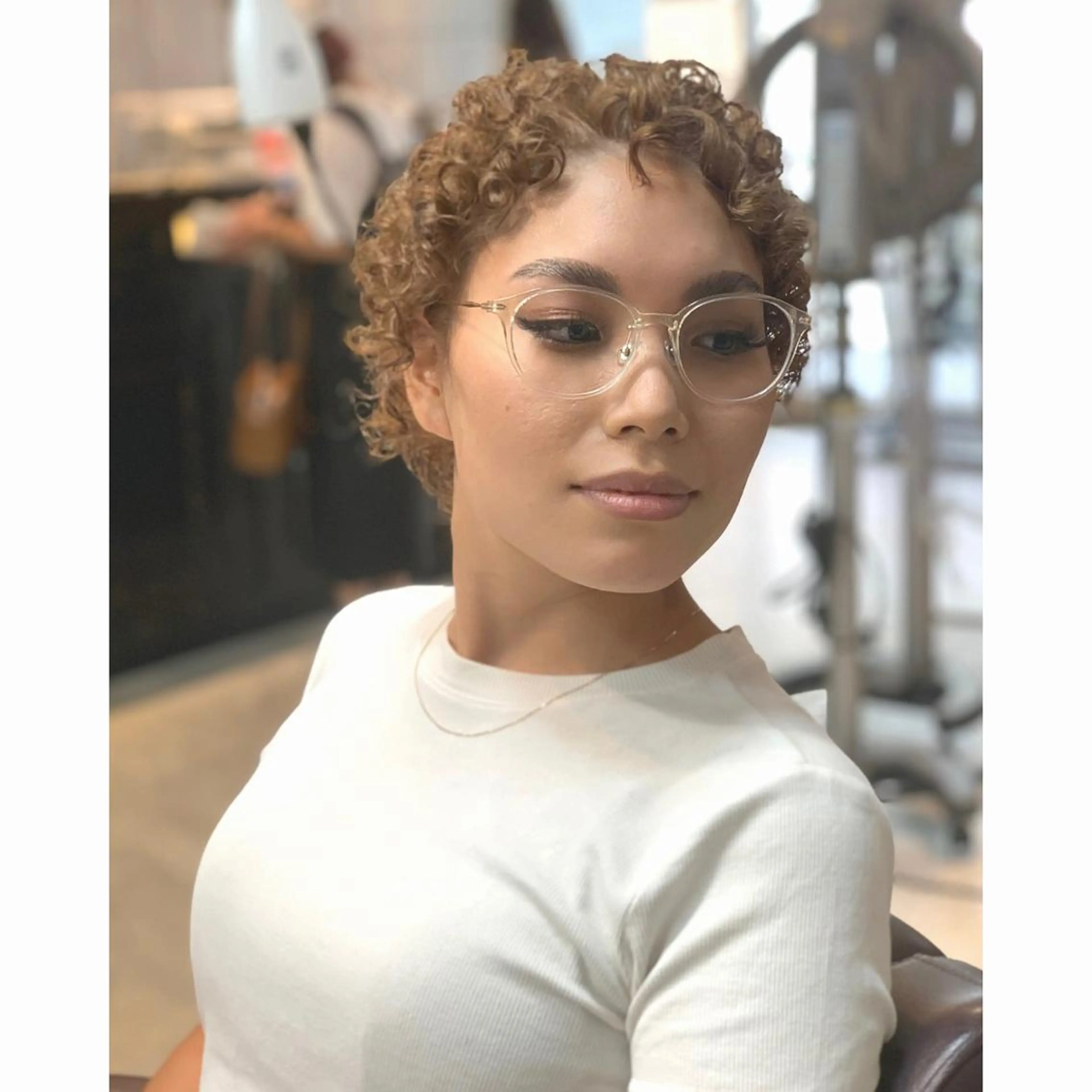 スパイラルパーマ＋カット＋トリートメントの写真