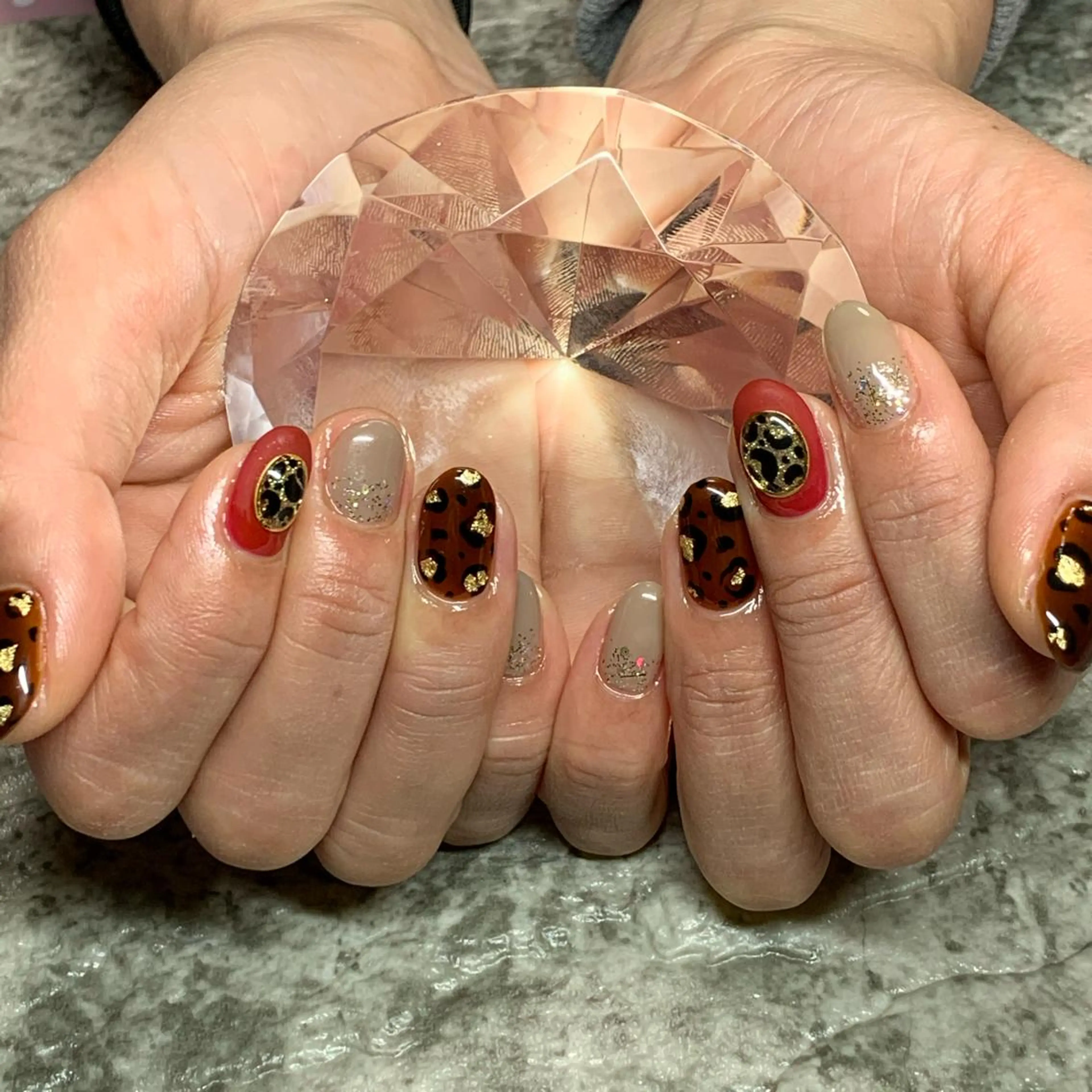 ネイル RuxuryNail ／RiAnnaのネイルデザイン