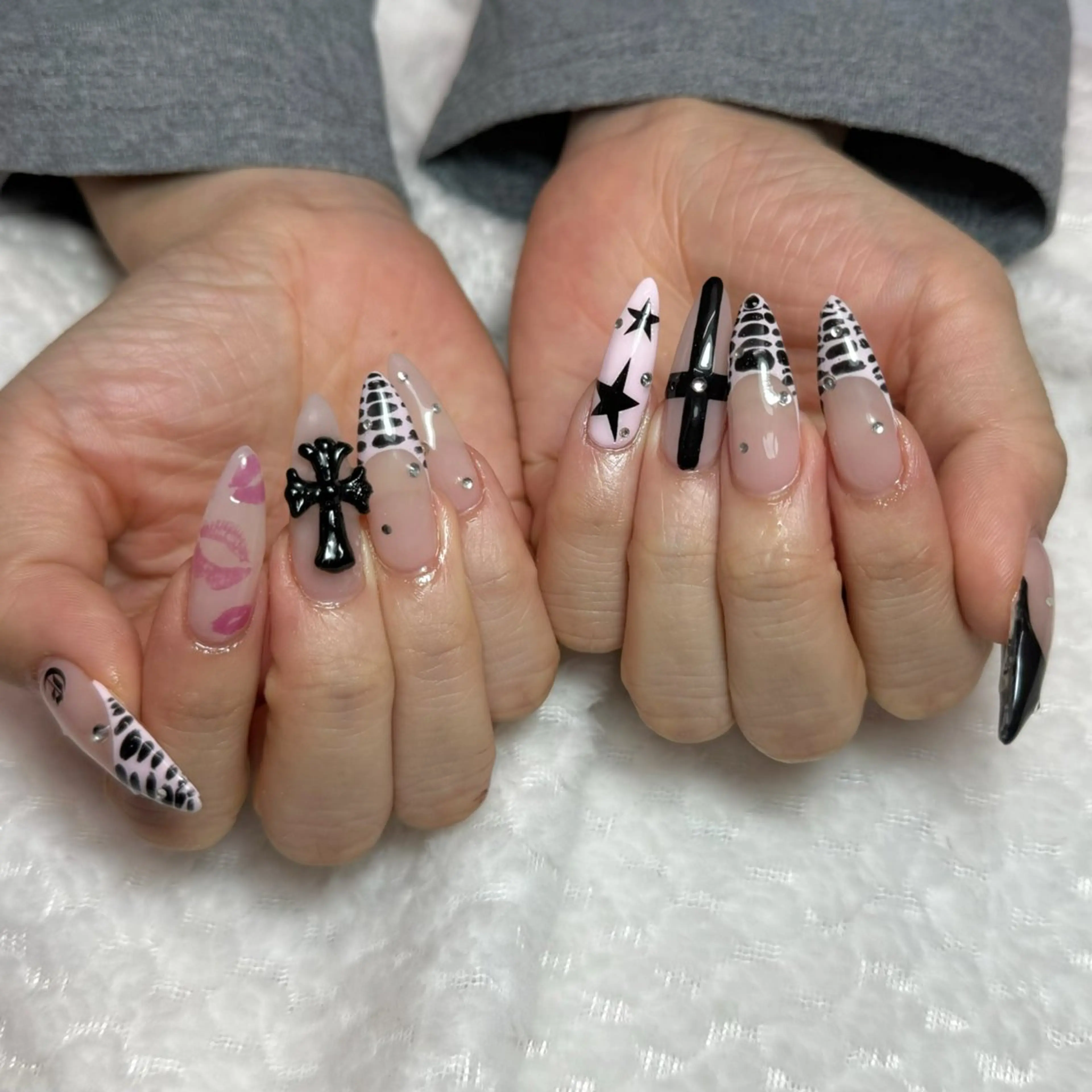 ネイル ハンドネイル Arva Manaのネイルデザイン