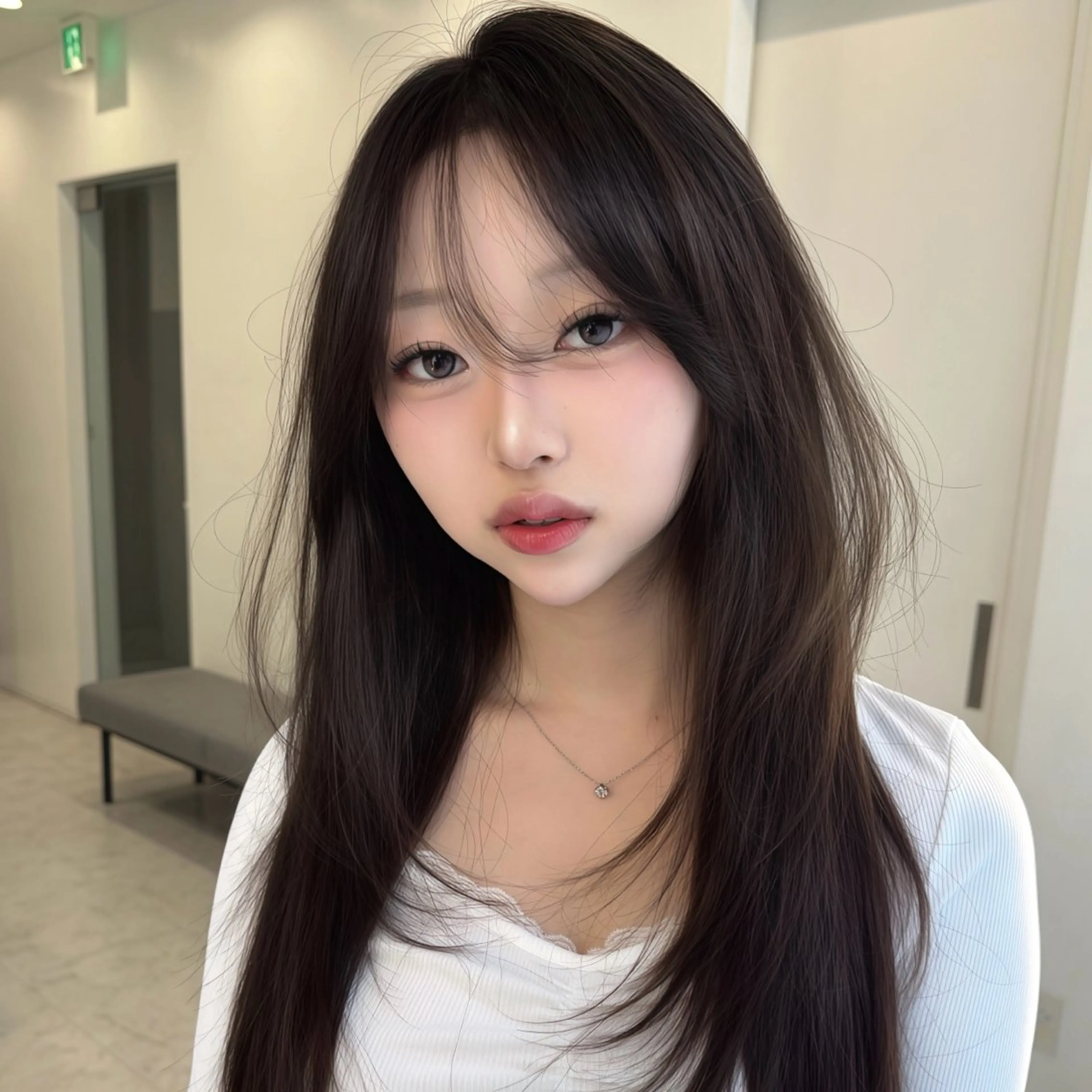 ロング カラー 顔周りカット ハッシュカット ハイレイヤー 髪質改善 韓国風ヘア カット 韓国レイヤー/透明感 /髪質改善/アジキのヘアスタイル