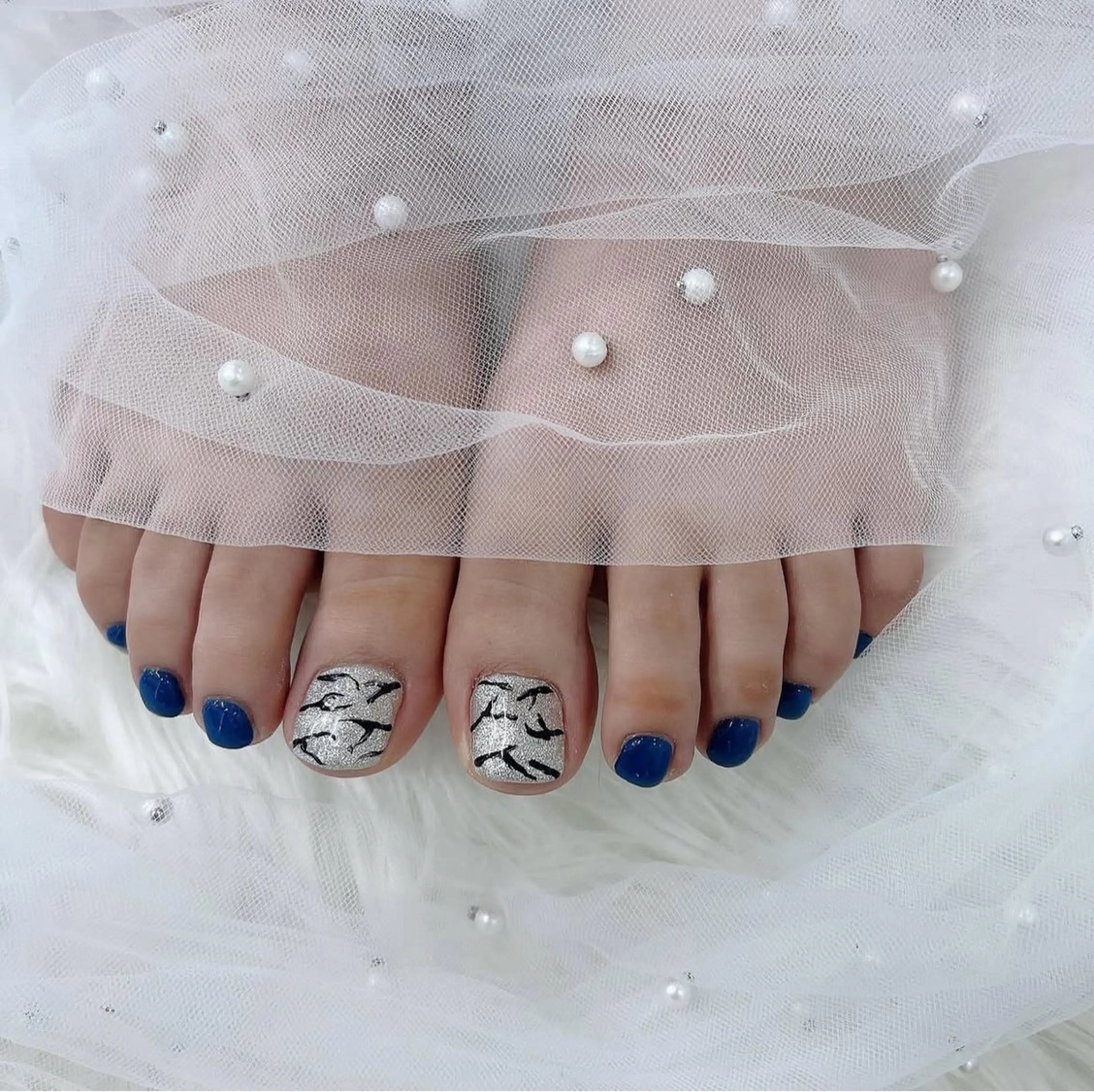 ミディアム フットネイル soin.nail aiのネイルデザイン