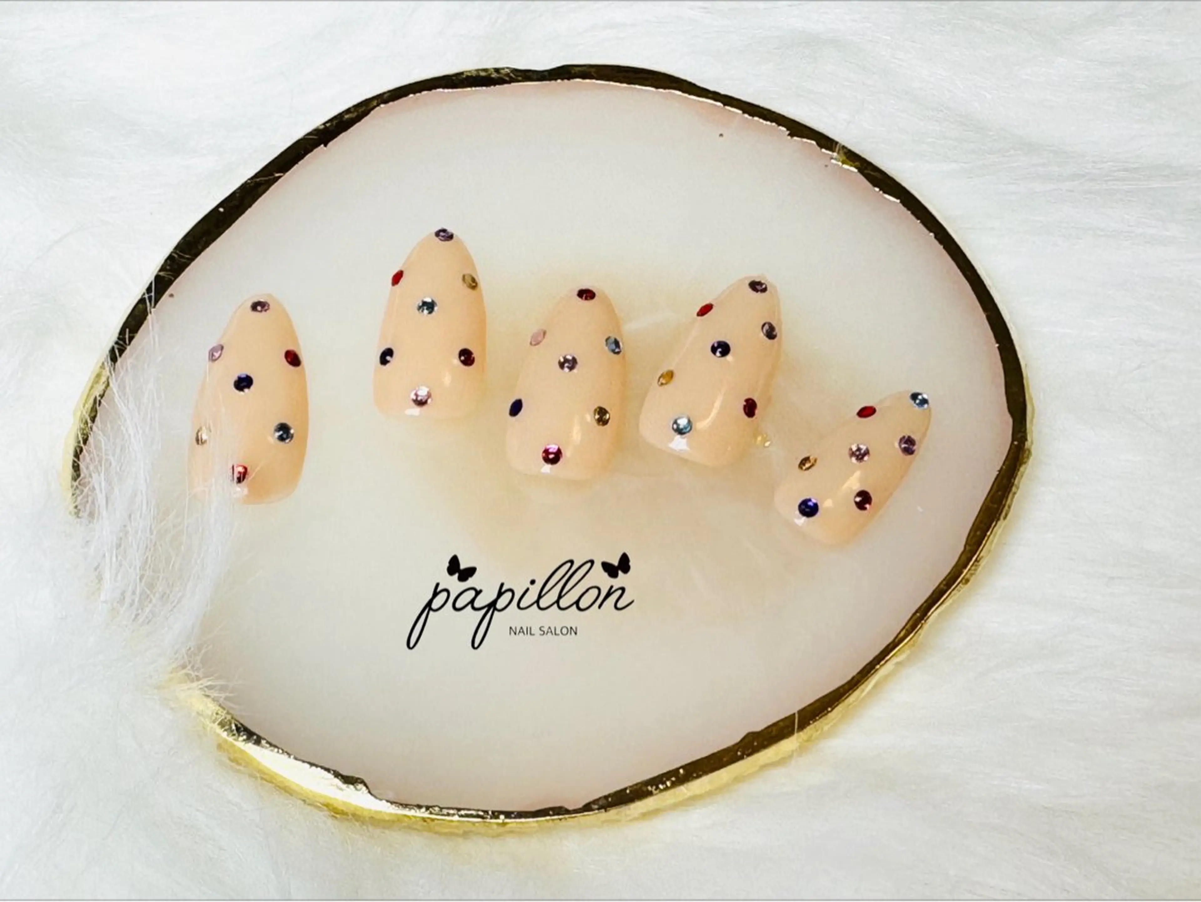 ネイル アートネイル キラキラネイル ストーンネイル 冬ネイル クリスマス NAILSALON papillonのネイルデザイン